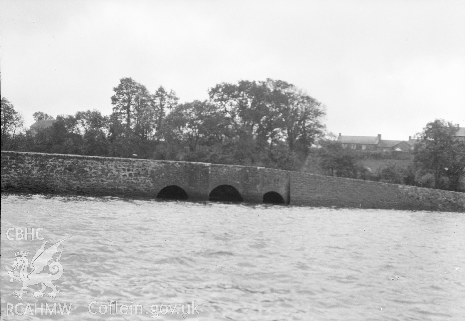 Digital copy of a nitrate negative showing Carew Bridge.