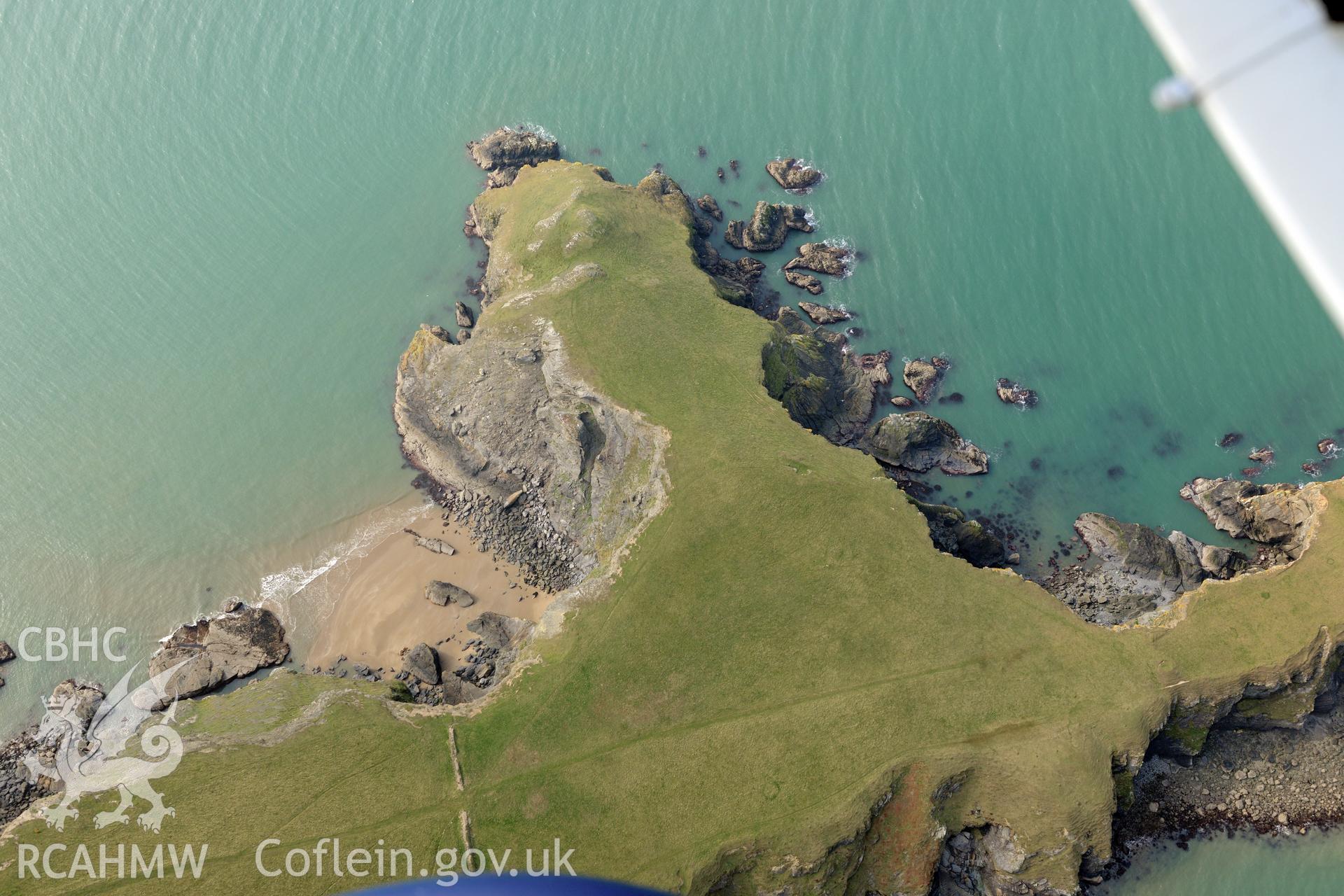 Royal Commission aerial photograph of Ynys Lochtyn taken on 27th March 2017. Baseline aerial reconnaissance survey for the CHERISH Project. ? Crown: CHERISH PROJECT 2017. Produced with EU funds through the Ireland Wales Co-operation Programme 2014-2020. All material made freely available through the Open Government Licence.