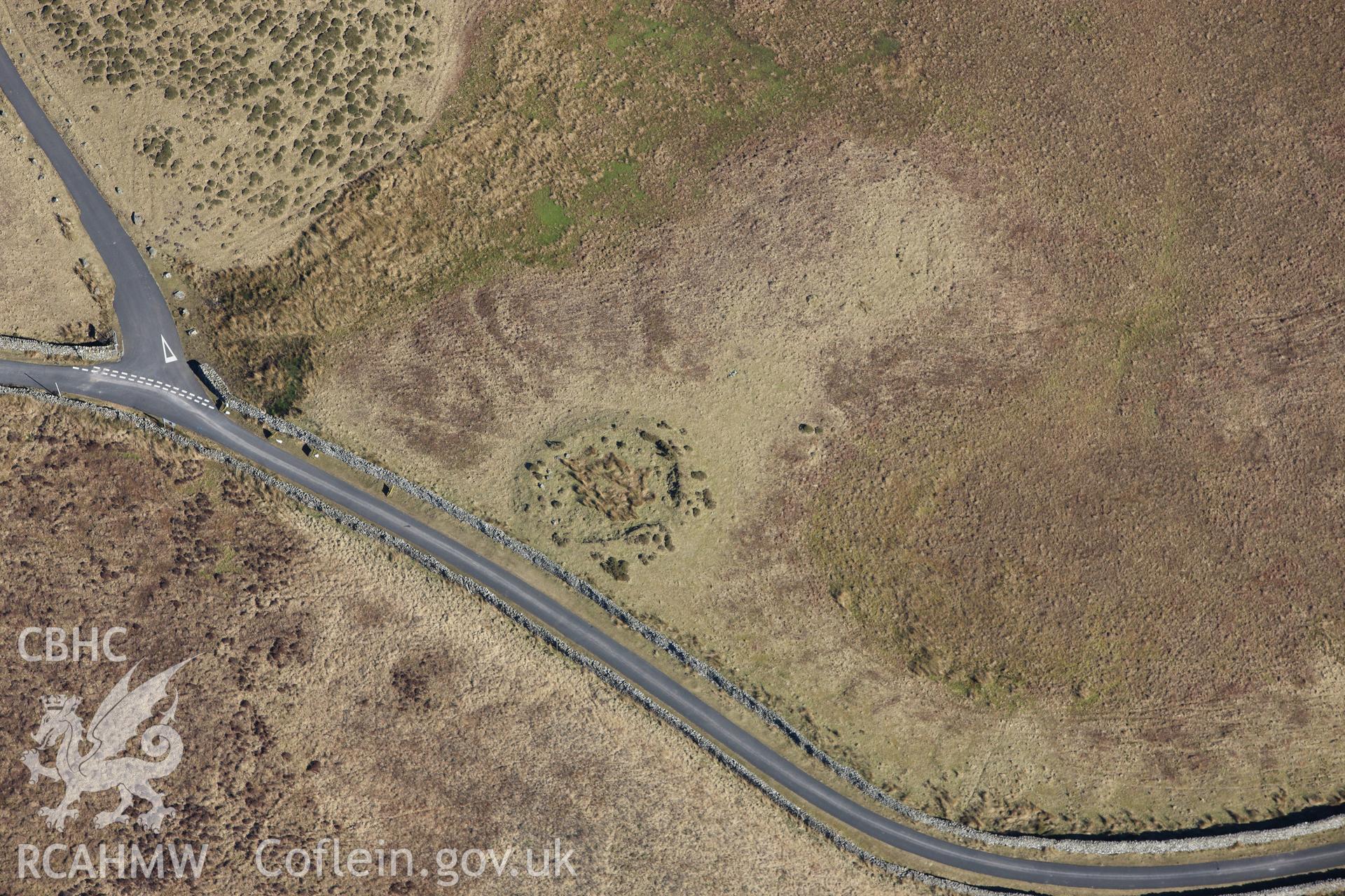 RCAHMW colour oblique photograph of The Cregennen Cairn , east of Hafotty fach. Taken by Toby Driver on 08/03/2010.