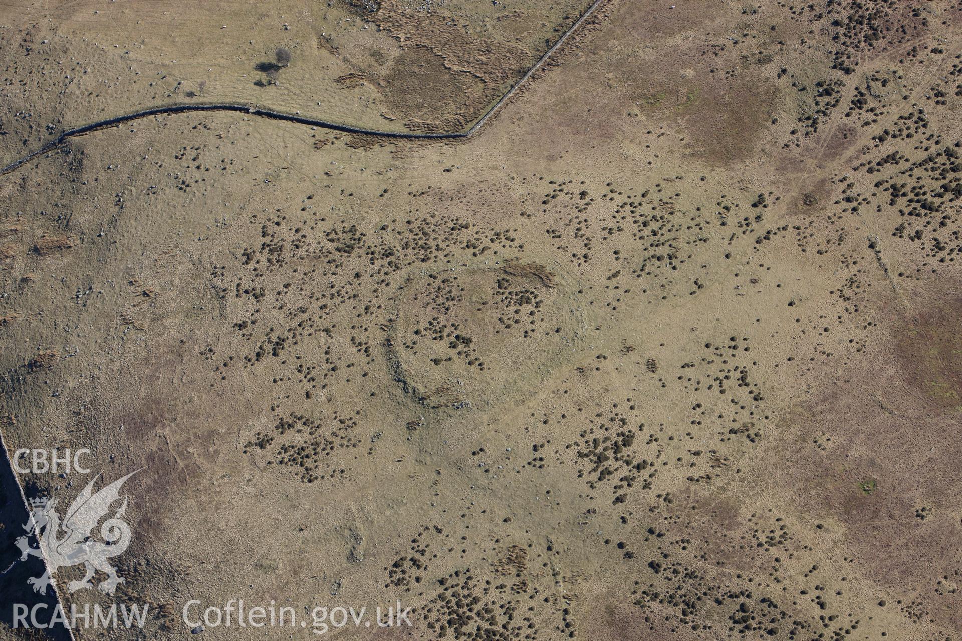 RCAHMW colour oblique photograph of Morfa enclosure. Taken by Toby Driver on 08/03/2010.