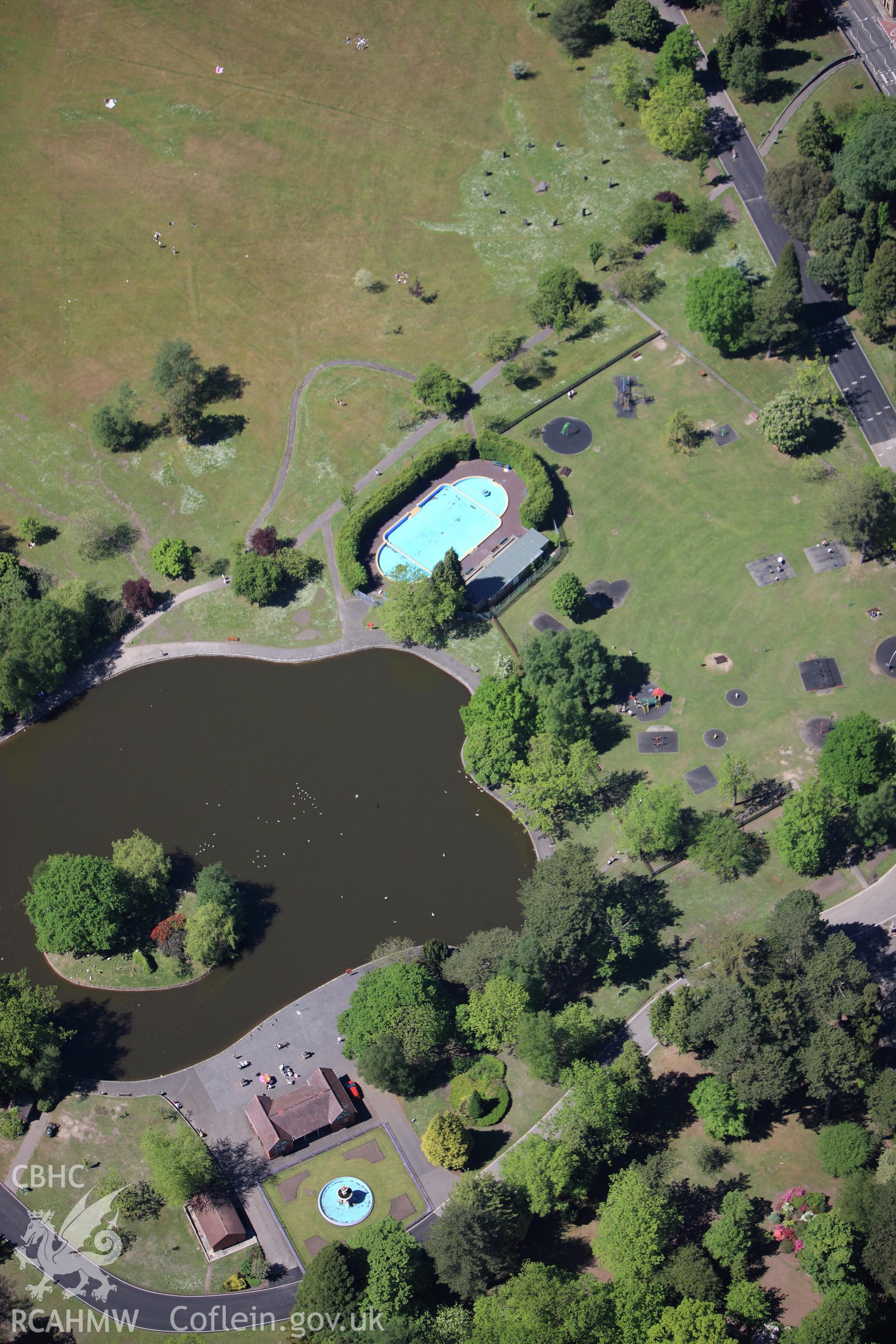 RCAHMW colour oblique photograph of Aberdare Park, Aberdare. Taken by Toby Driver on 24/05/2010.