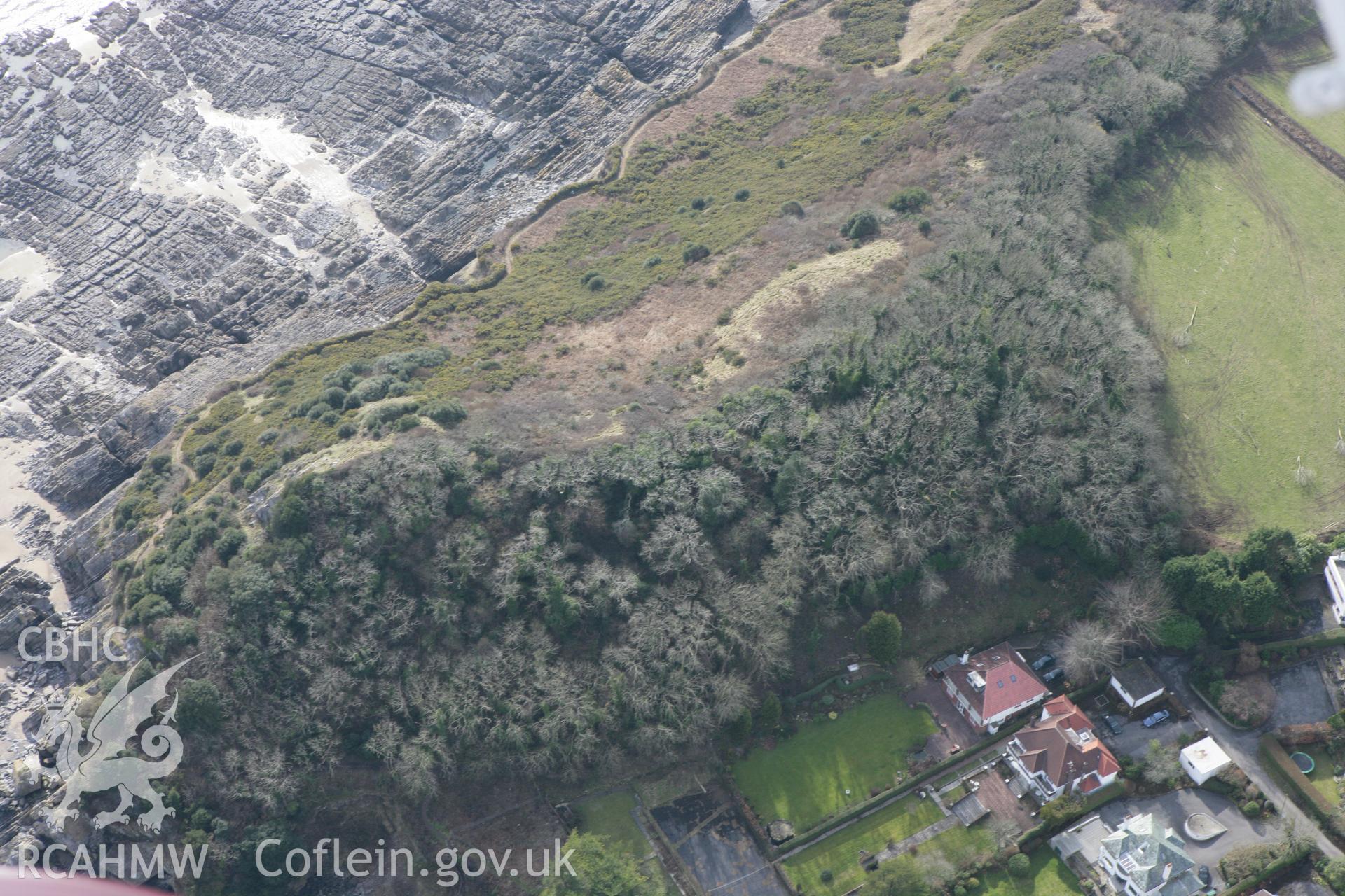 RCAHMW colour oblique photograph of Caswell Cliff Fort. Taken by Toby Driver on 02/03/2010.