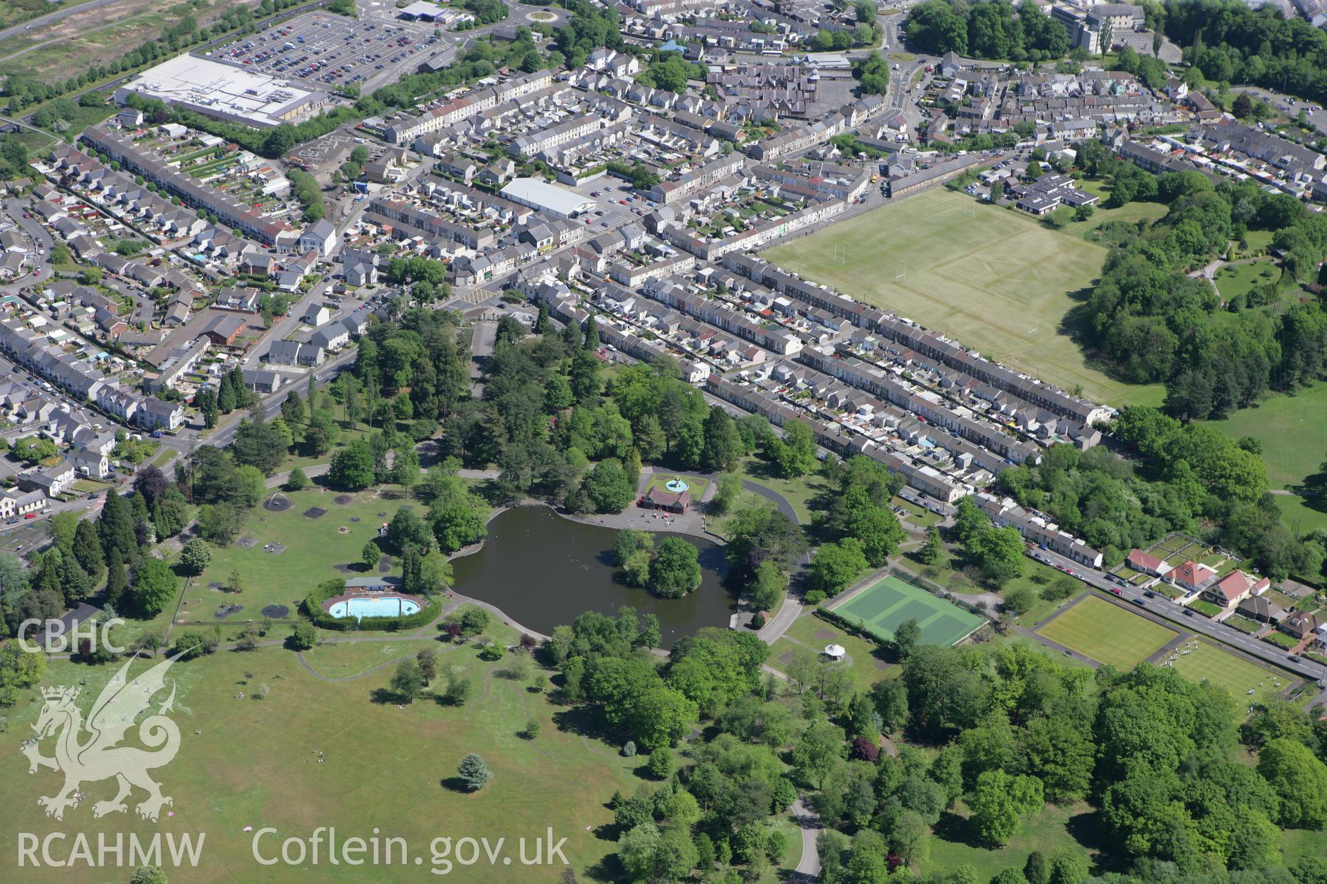 RCAHMW colour oblique photograph of Aberdare Park, Aberdare. Taken by Toby Driver on 24/05/2010.