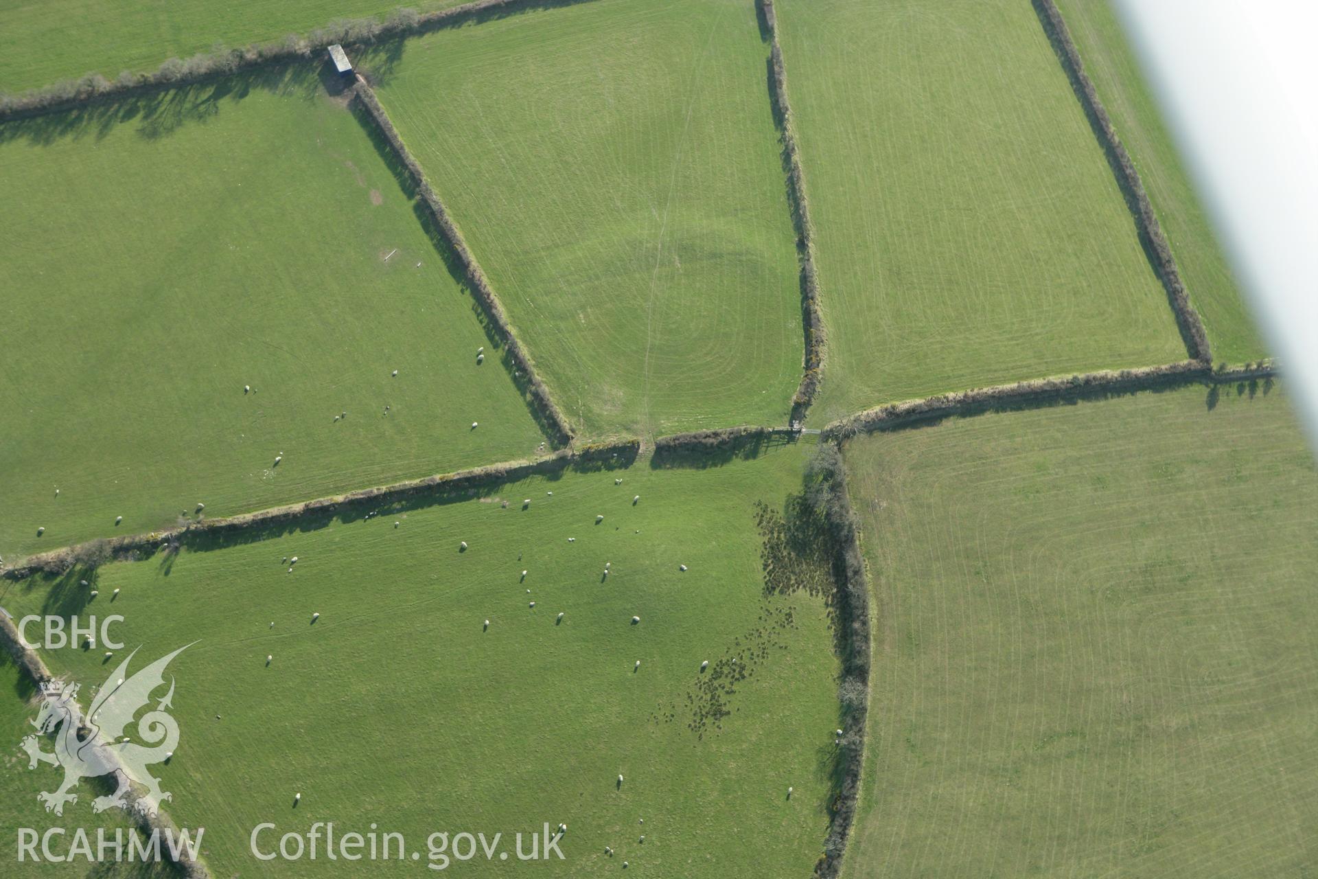 RCAHMW colour oblique aerial photograph of Crugiau Garn Fawr. Taken on 13 April 2010 by Toby Driver