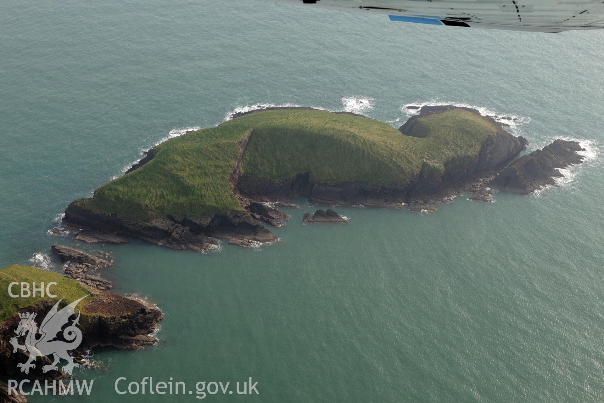 Royal Commission aerial photograph of Sheep Island taken on 27th March 2017. Baseline aerial reconnaissance survey for the CHERISH Project. ? Crown: CHERISH PROJECT 2019. Produced with EU funds through the Ireland Wales Co-operation Programme 2014-2020. All material made freely available through the Open Government Licence.