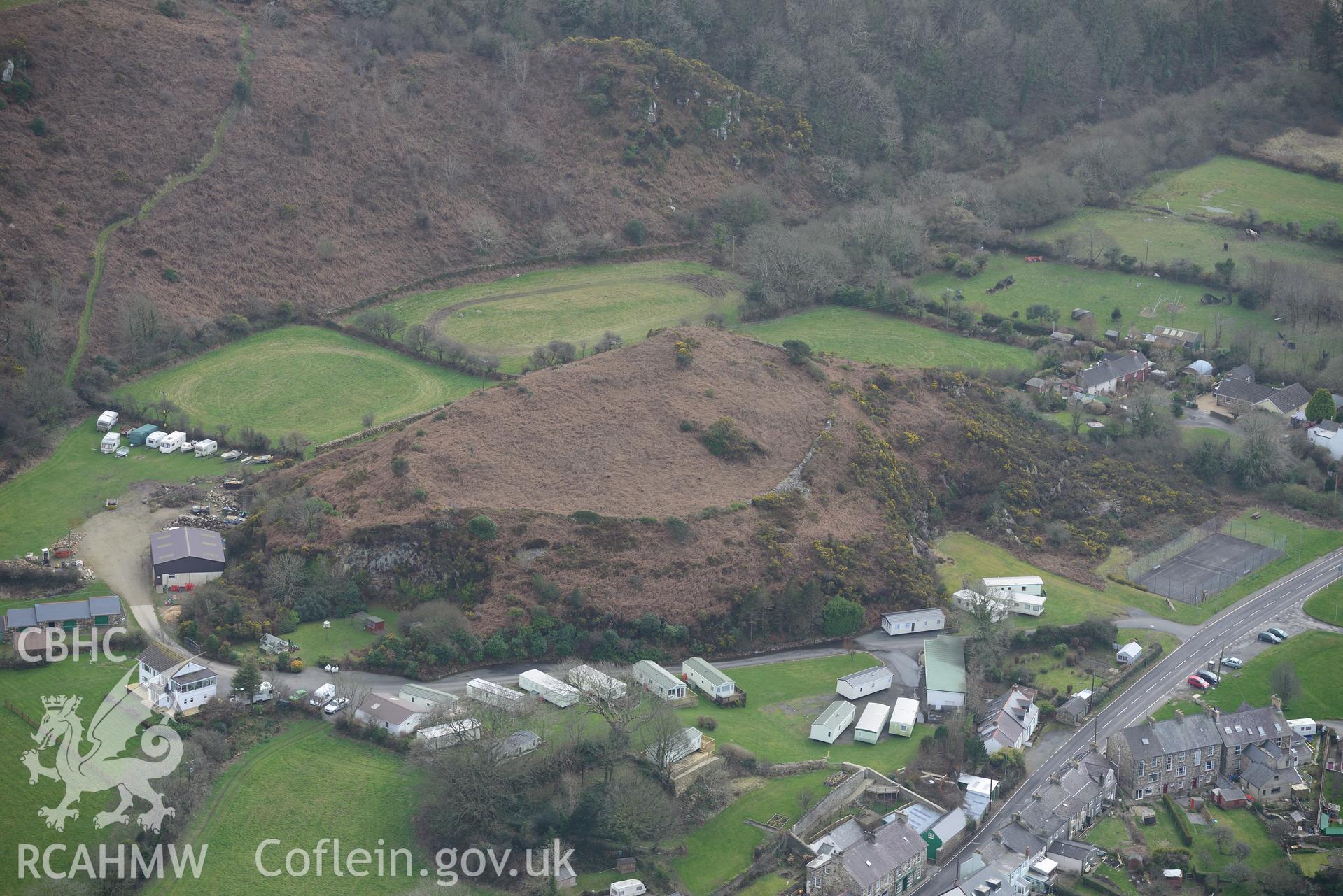 Bwlch-Mawr Castle defended enclosure, Dinas Cross, near Fishguard. Oblique aerial photograph taken during the Royal Commission's programme of archaeological aerial reconnaissance by Toby Driver on 13th March 2015.