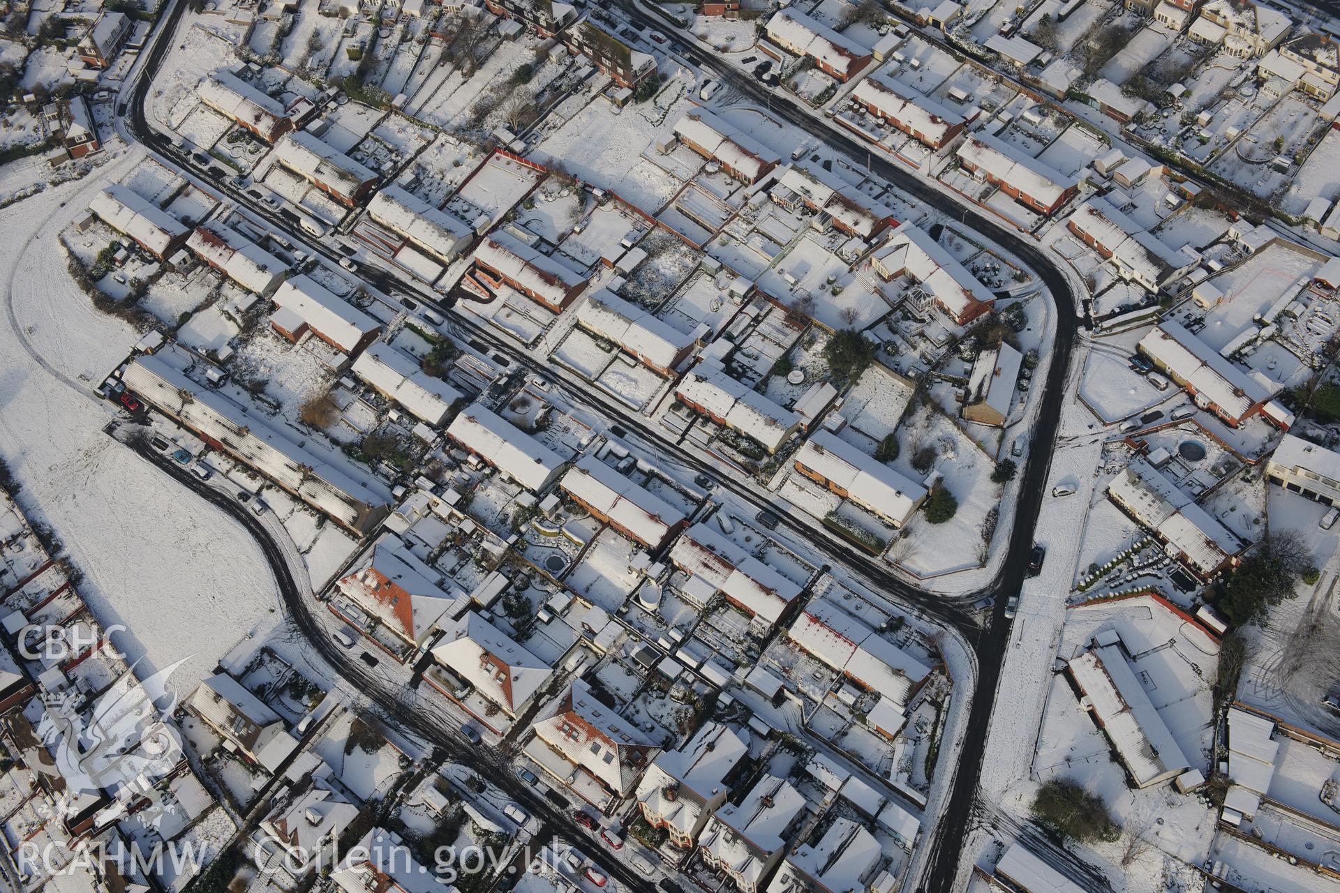 Housing on Pardoe Crescent, Tordoff Way and Somerset Road, Barry. Oblique aerial photograph taken during the Royal Commission?s programme of archaeological aerial reconnaissance by Toby Driver on 24th January 2013.