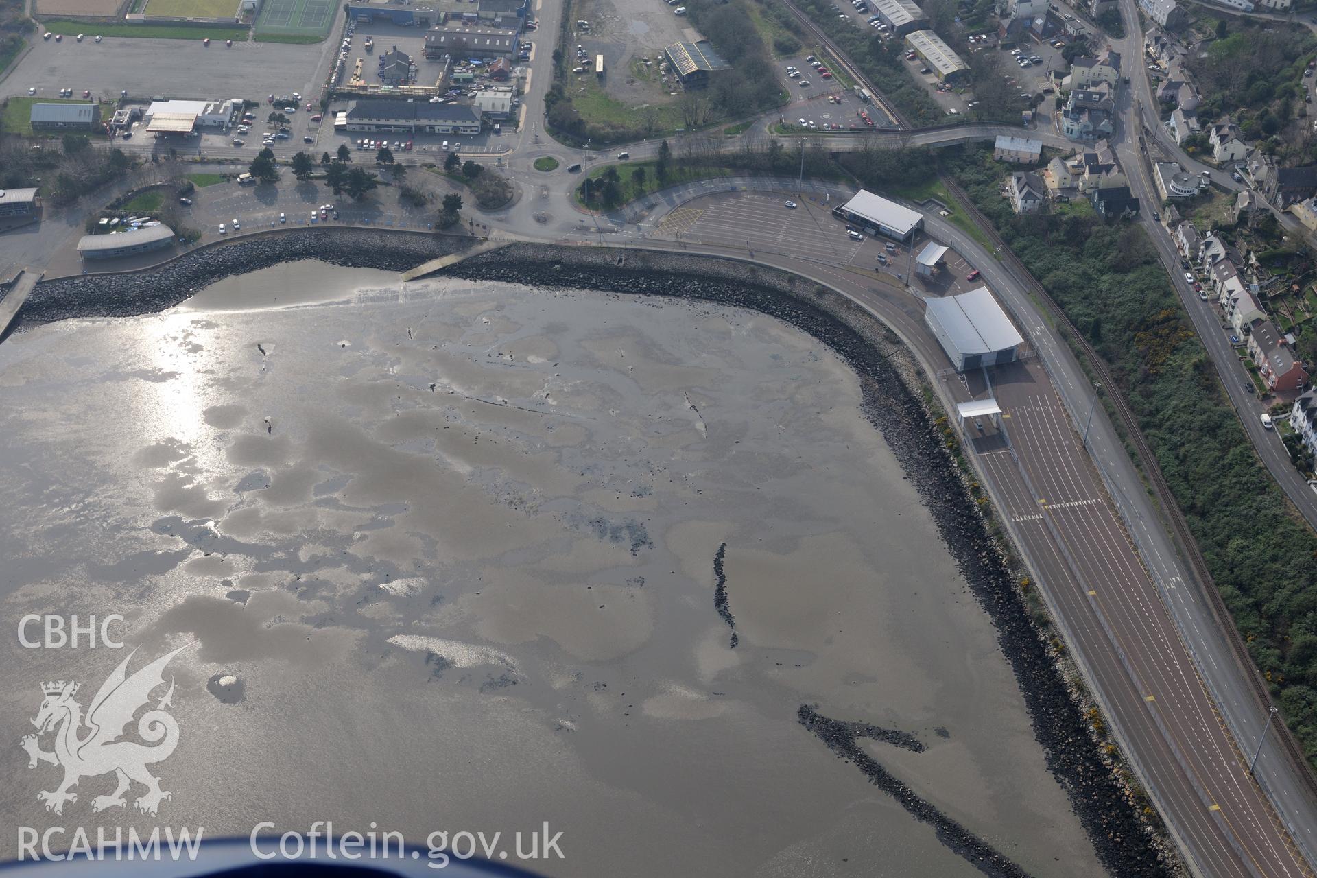 Royal Commission aerial photograph of fish trap at Fishguard taken on 27th March 2017. Baseline aerial reconnaissance survey for the CHERISH Project. ? Crown: CHERISH PROJECT 2017. Produced with EU funds through the Ireland Wales Co-operation Programme 2014-2020. All material made freely available through the Open Government Licence.