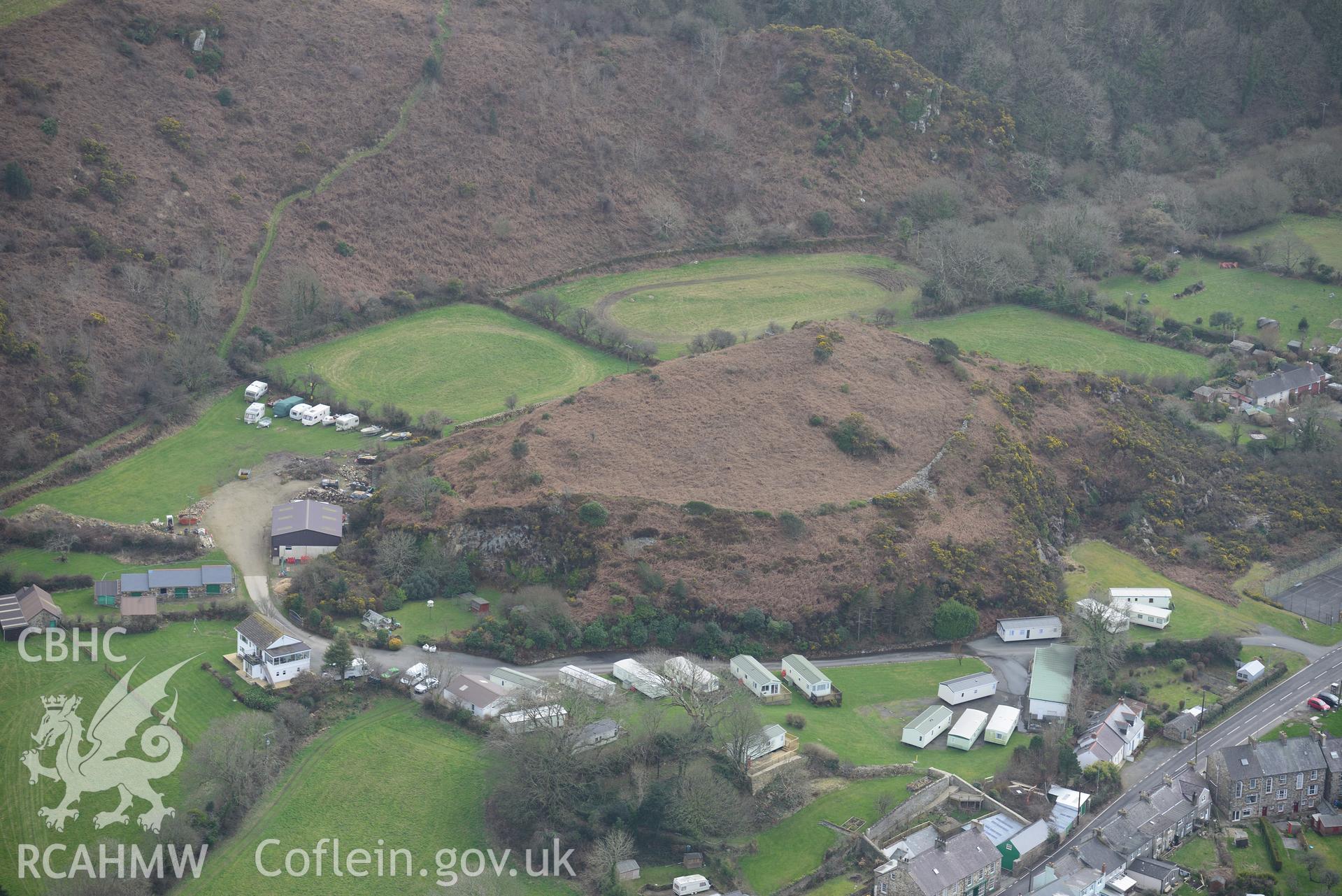 Bwlch-Mawr Castle defended enclosure, Dinas Cross, near Fishguard. Oblique aerial photograph taken during the Royal Commission's programme of archaeological aerial reconnaissance by Toby Driver on 13th March 2015.