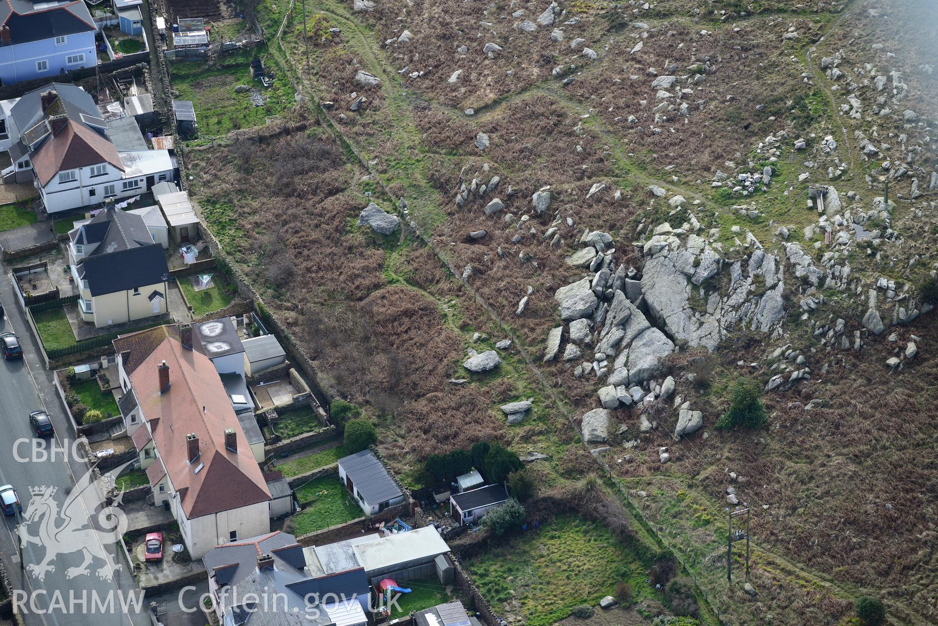 Carreg Samson or Carn Wen burial chambers and Harbour garden village, Fishguard. Oblique aerial photograph taken during the Royal Commission's programme of archaeological aerial reconnaissance by Toby Driver on 13th November 2015.