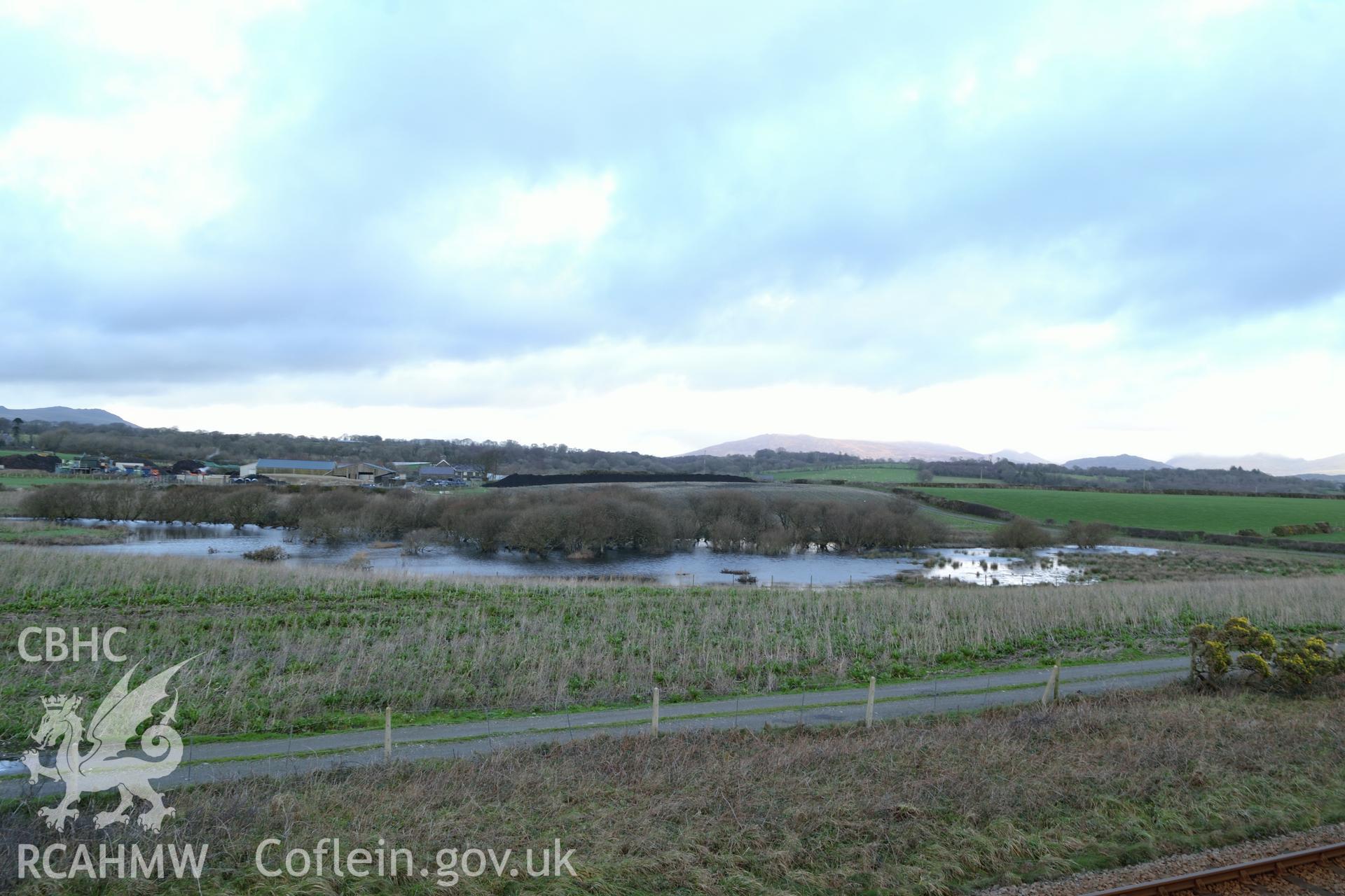 Coast view of the facility near Tomen Fawr, Llanystumdwy. Photographed by Gwynedd Archaeological Trust during impact assessment of the site on 20th December 2018. Project no. G2564.