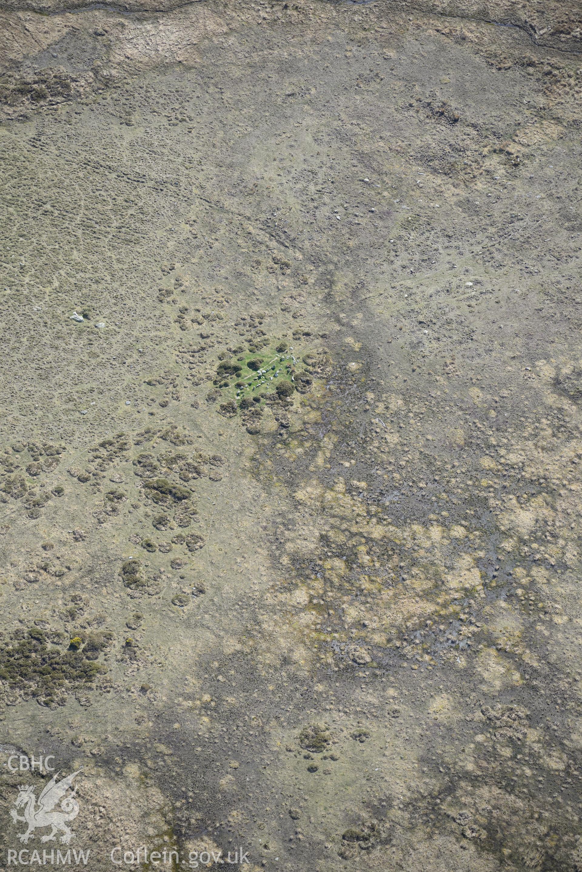 Bedd-yr-Afanc. Oblique aerial photograph taken during the Royal Commission's programme of archaeological aerial reconnaissance by Toby Driver on 15th April 2015.'