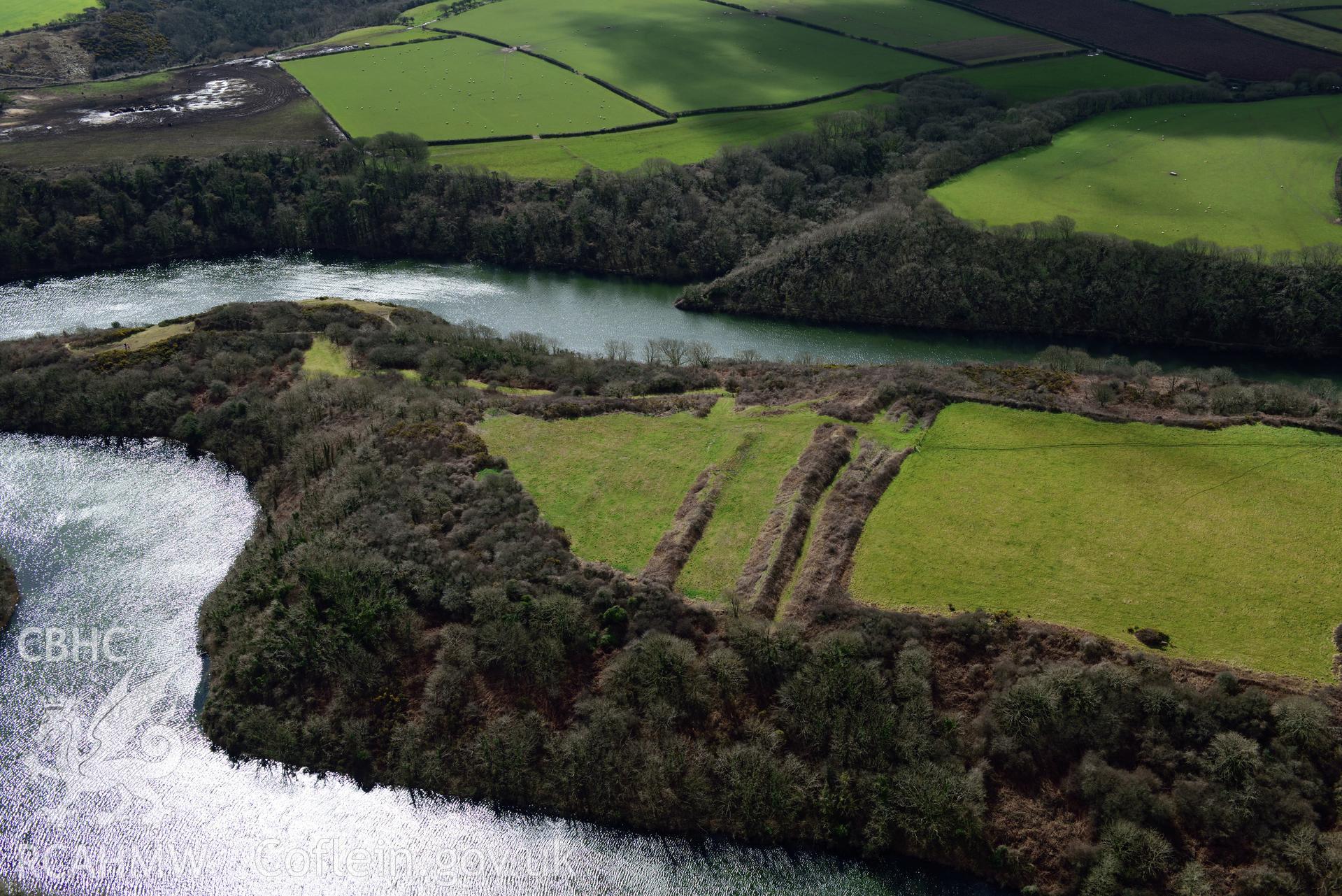 Bosherton Camp, promontory fort. Baseline aerial reconnaissance survey for the CHERISH Project. ? Crown: CHERISH PROJECT 2018. Produced with EU funds through the Ireland Wales Co-operation Programme 2014-2020. All material made freely available through the Open Government Licence.