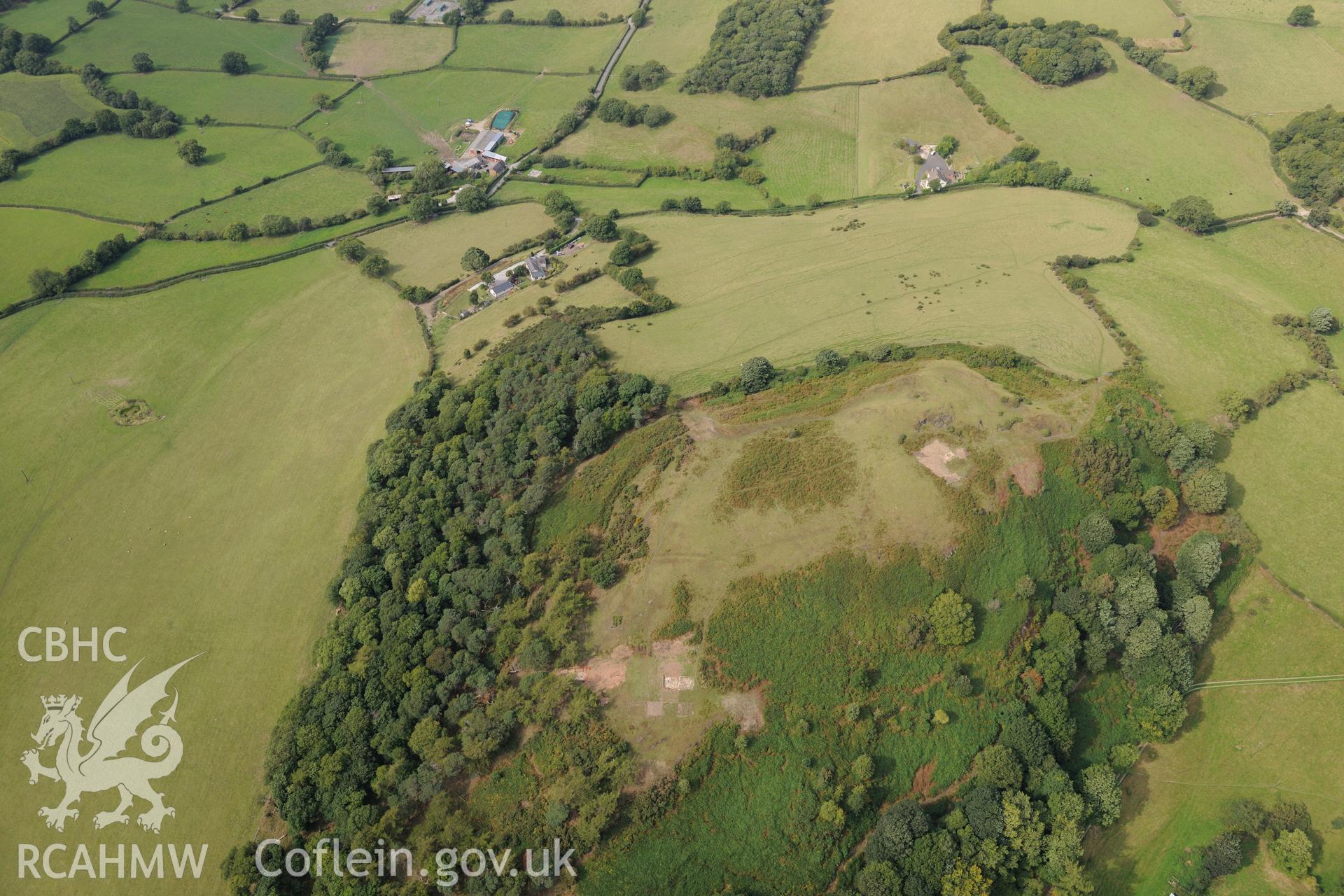 Moel-y-Gaer hillfort, Bodfari. Oblique aerial photograph taken during the Royal Commission's programme of archaeological aerial reconnaissance by Toby Driver on 11th September 2015.