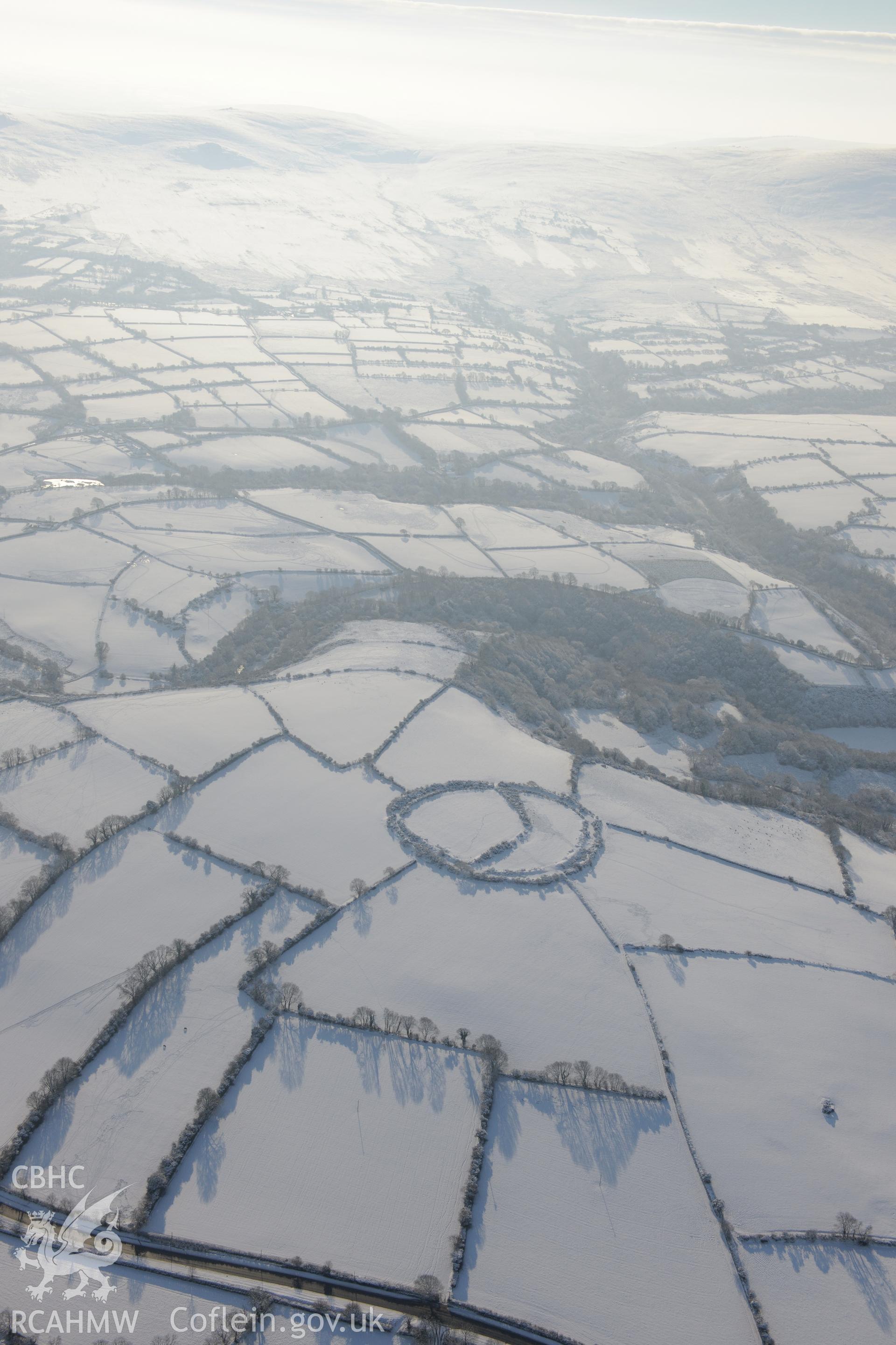 Castell Mawr, Meline, Felindre Farchog, south west of Cardigan. Oblique aerial photograph taken during the Royal Commission?s programme of archaeological aerial reconnaissance by Toby Driver on 24th January 2013.