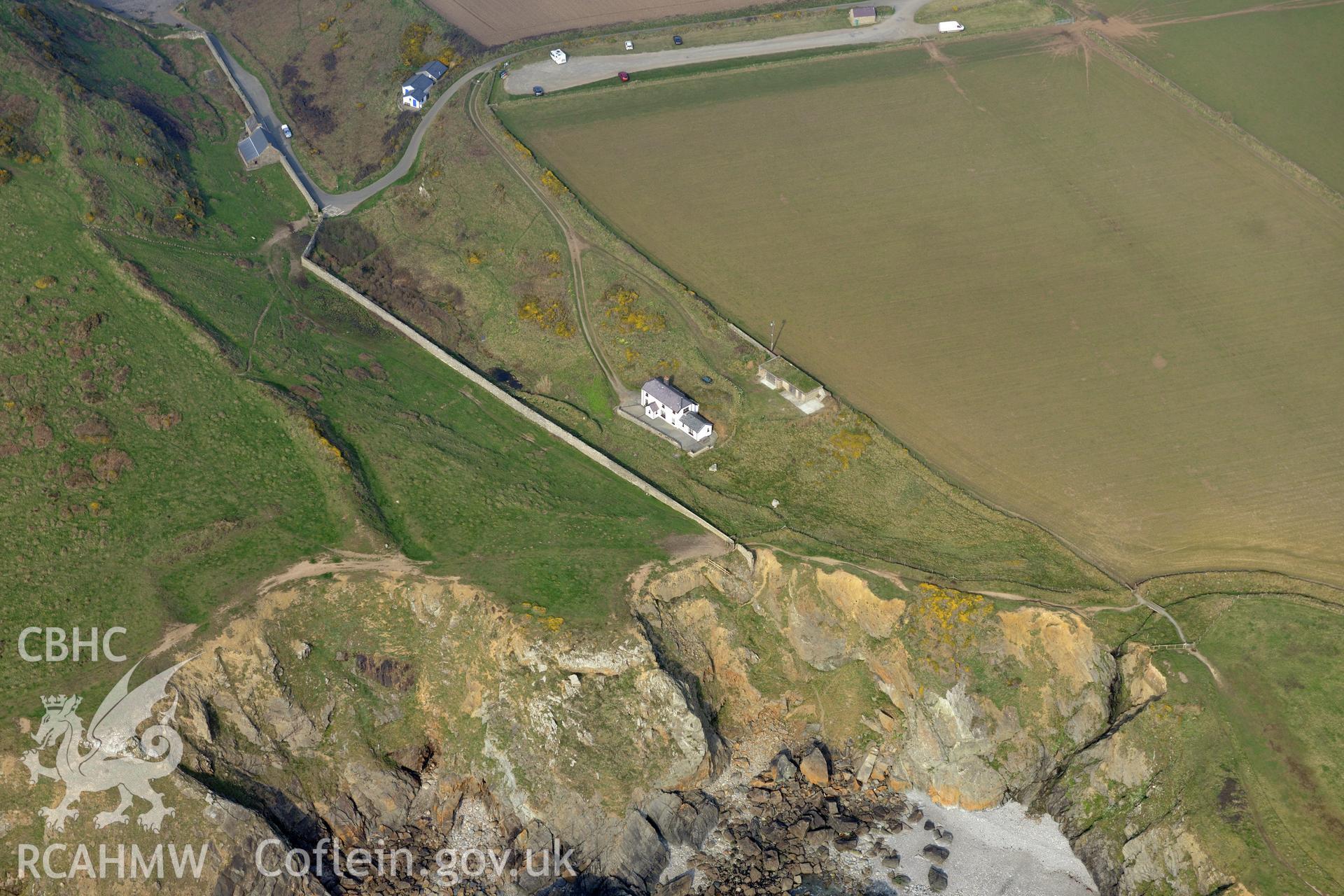 Aerial photography of Deer Park promontory fort taken on 27th March 2017. Baseline aerial reconnaissance survey for the CHERISH Project. ? Crown: CHERISH PROJECT 2019. Produced with EU funds through the Ireland Wales Co-operation Programme 2014-2020. All material made freely available through the Open Government Licence.