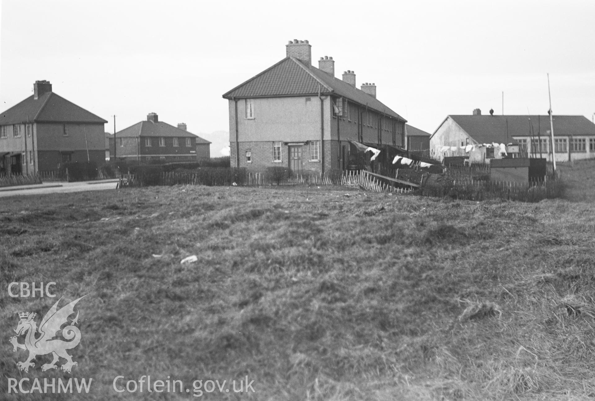 Digital copy of a nitrate negative showing Castell Glas.