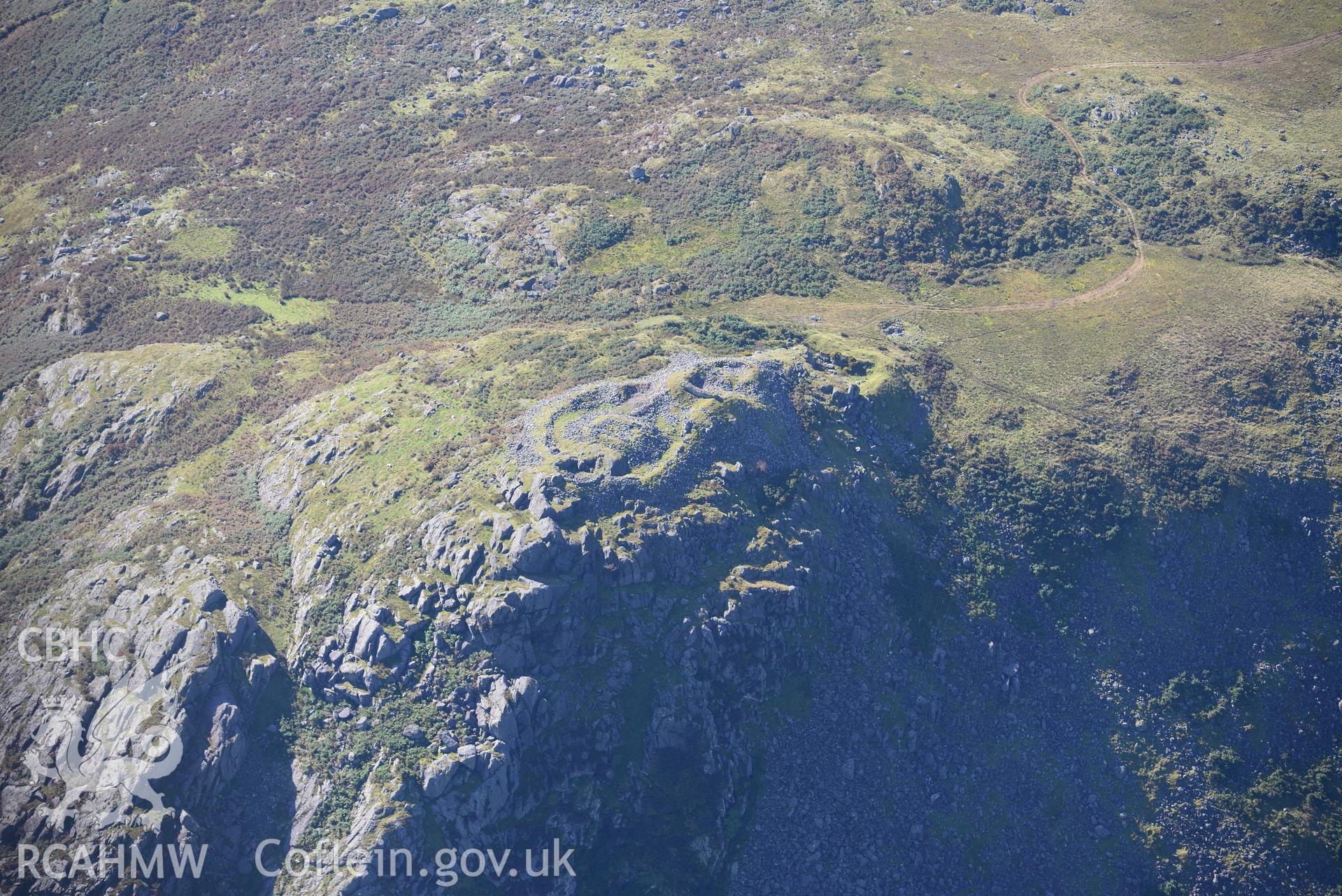 Castell Carndochan, Dolhendre, near Llanuwchlyn. Oblique aerial photograph taken during the Royal Commission's programme of archaeological aerial reconnaissance by Toby Driver on 2nd October 2015.