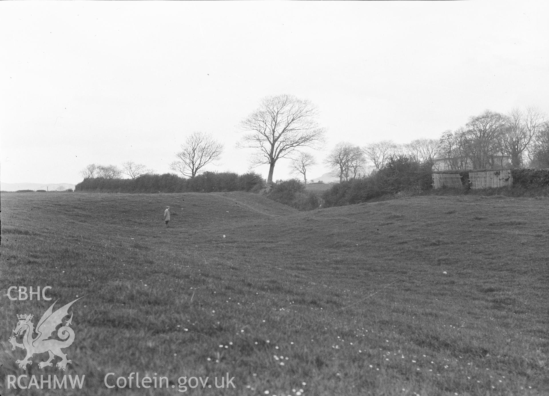 Digital copy of a nitrate negative showing view of Rhuddlan town banks taken by Leonard Monroe.