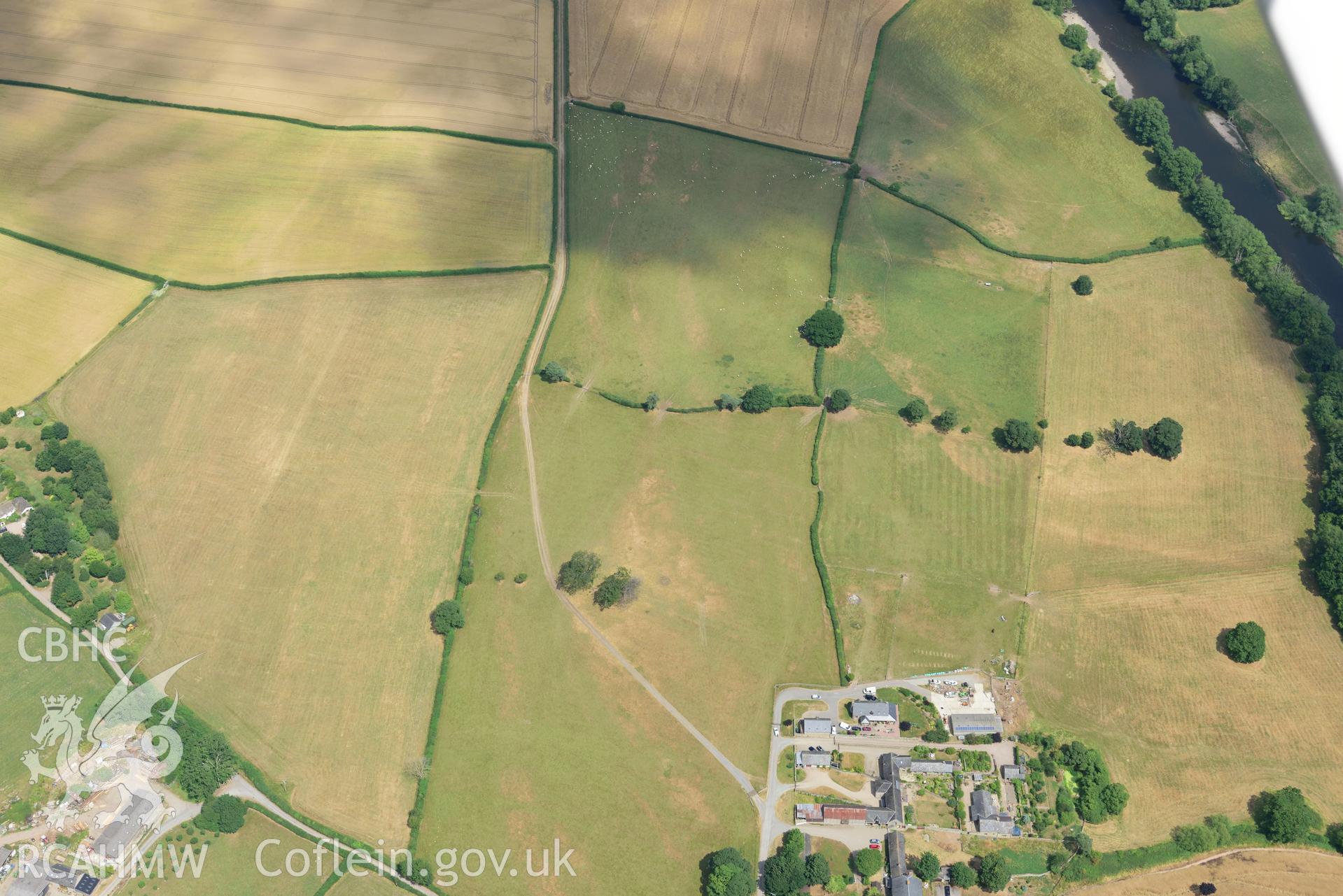 Royal Commission aerial photography of Clyro Roman fort, with parchmarks, taken on 19th July 2018 during the 2018 drought.