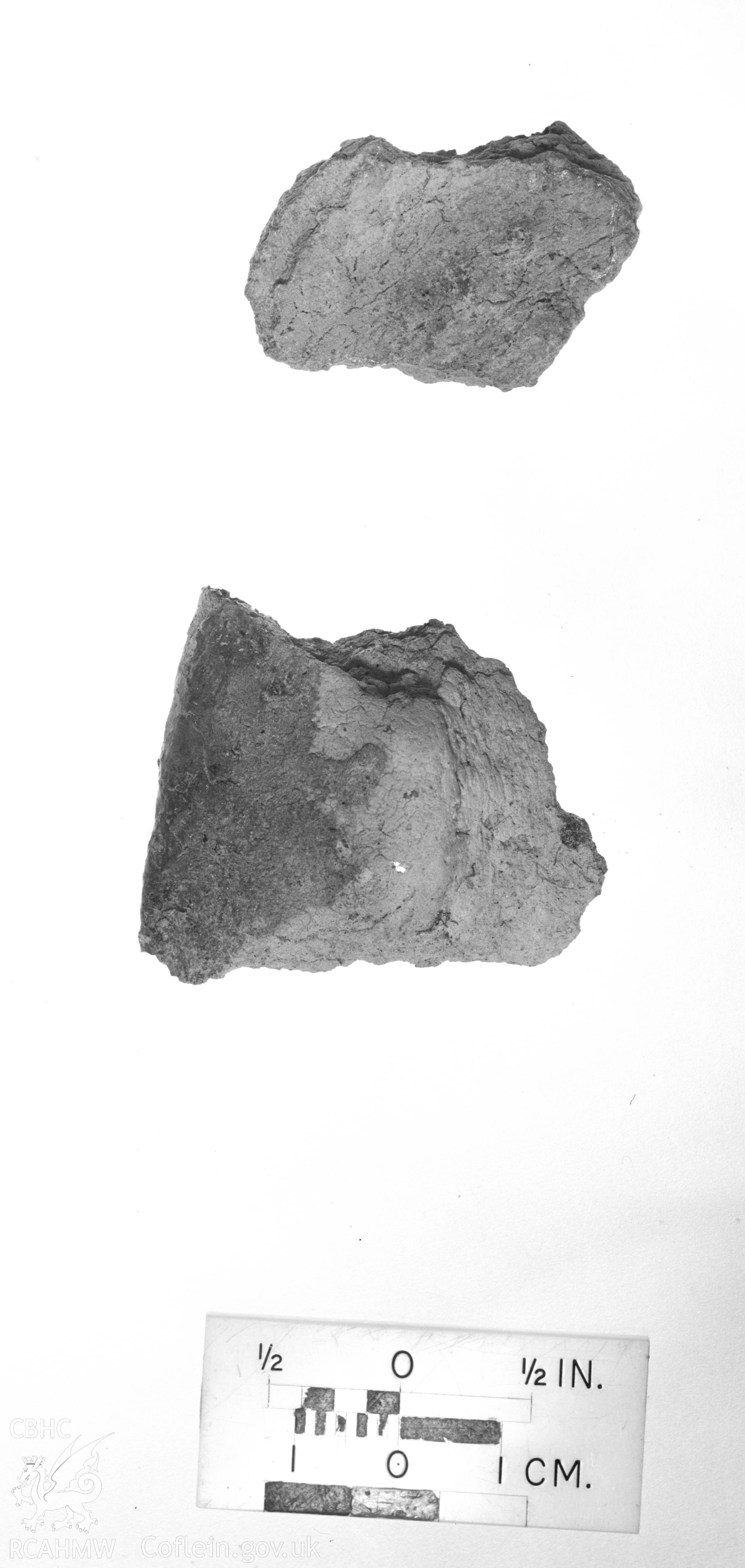 Digital copy of a nitrate negative showing finds discovered at Walesland Rath.