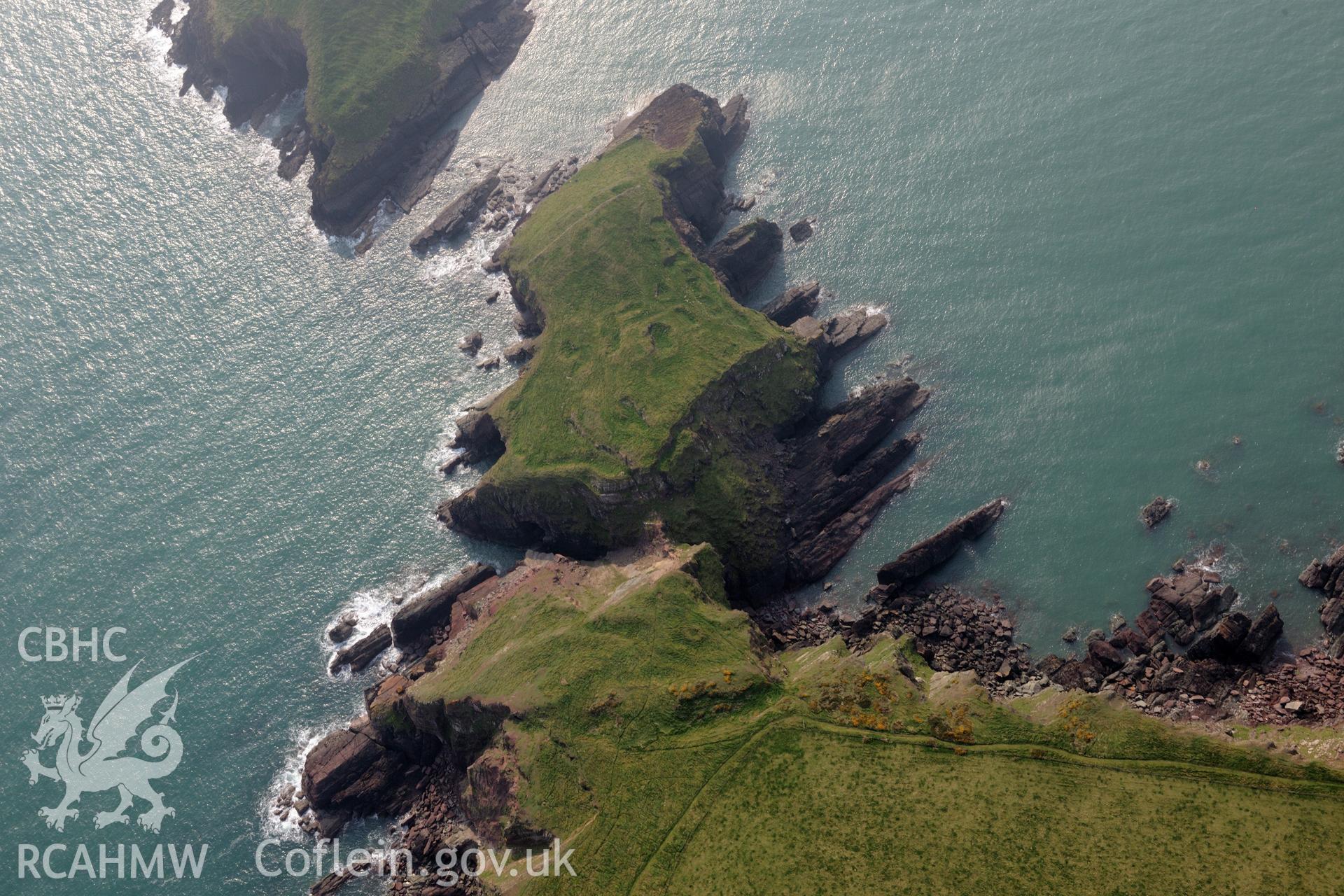 Royal Commission aerial photograph of Sheep Island taken on 27th March 2017. Baseline aerial reconnaissance survey for the CHERISH Project. ? Crown: CHERISH PROJECT 2019. Produced with EU funds through the Ireland Wales Co-operation Programme 2014-2020. All material made freely available through the Open Government Licence.