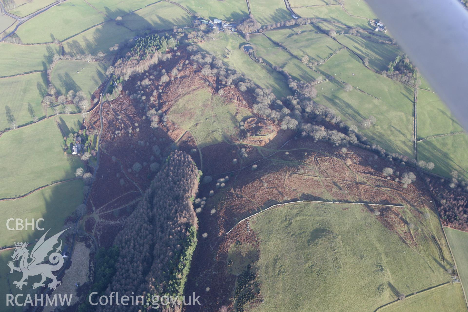 RCAHMW colour oblique photograph of Craig yr Ychain hillfort. Taken by Toby Driver on 08/02/2011.