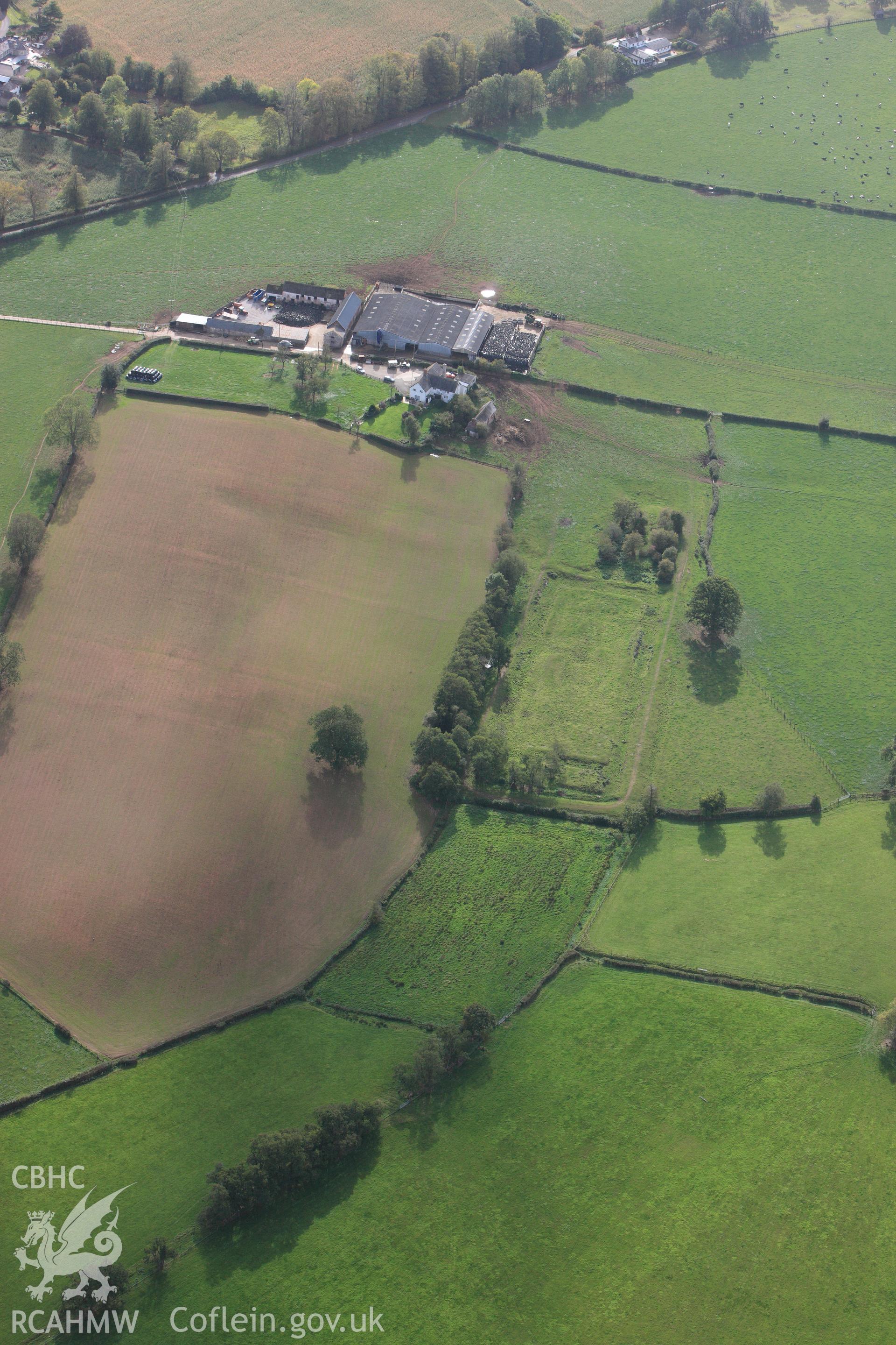 RCAHMW colour oblique photograph of Ffynogion Garden Earthwork, Near Llanfair Dyffryn Clwyd. Taken by Toby Driver on 04/10/2011.