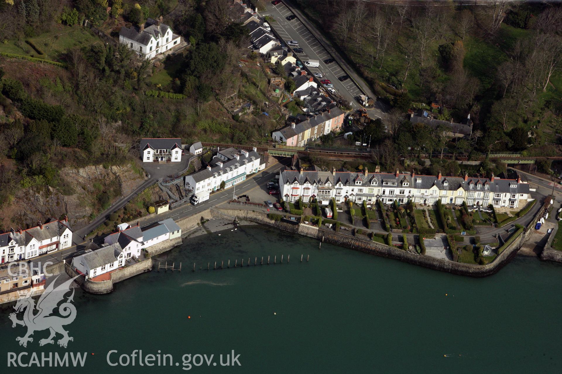 RCAHMW colour oblique photograph of Aberdovey. Taken by Toby Driver on 25/03/2011.