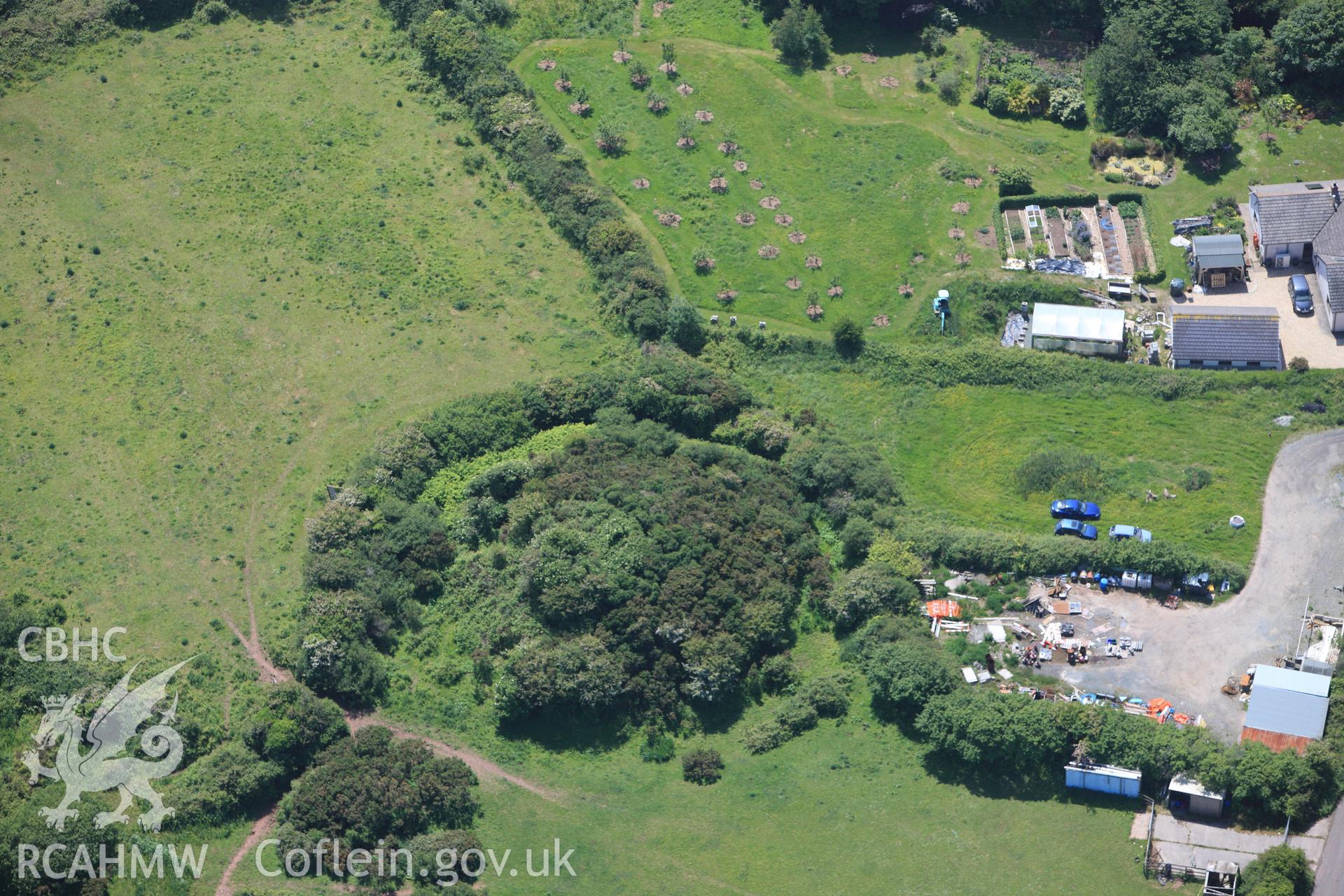 RCAHMW colour oblique photograph of St Ishmael's Tump. Taken by Toby Driver on 24/05/2011.