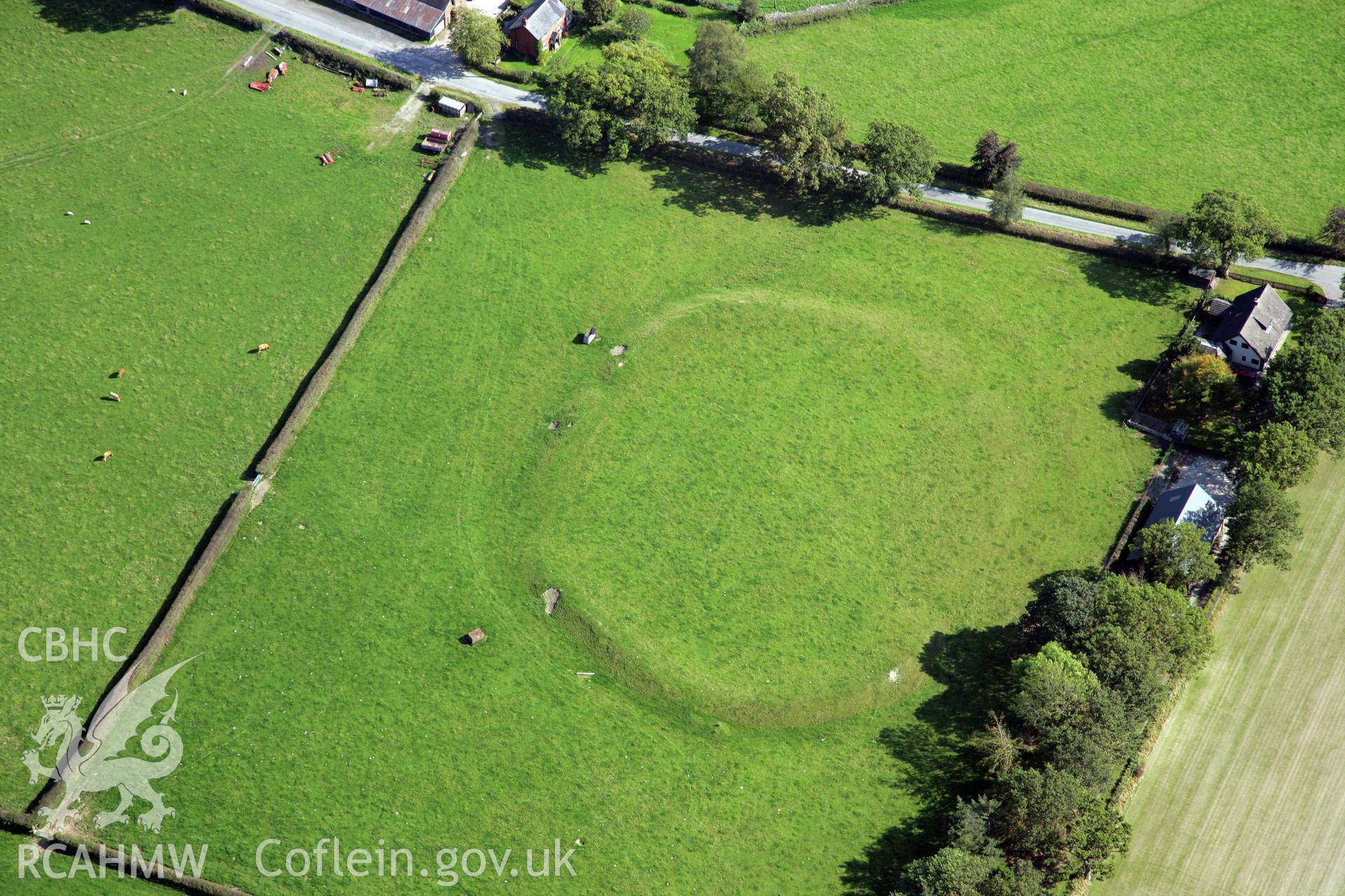 RCAHMW colour oblique photograph of Gwynfynydd; Gwyn-Fynydd Defended Enclosure. Taken by Oliver Davies on 29/09/2011.