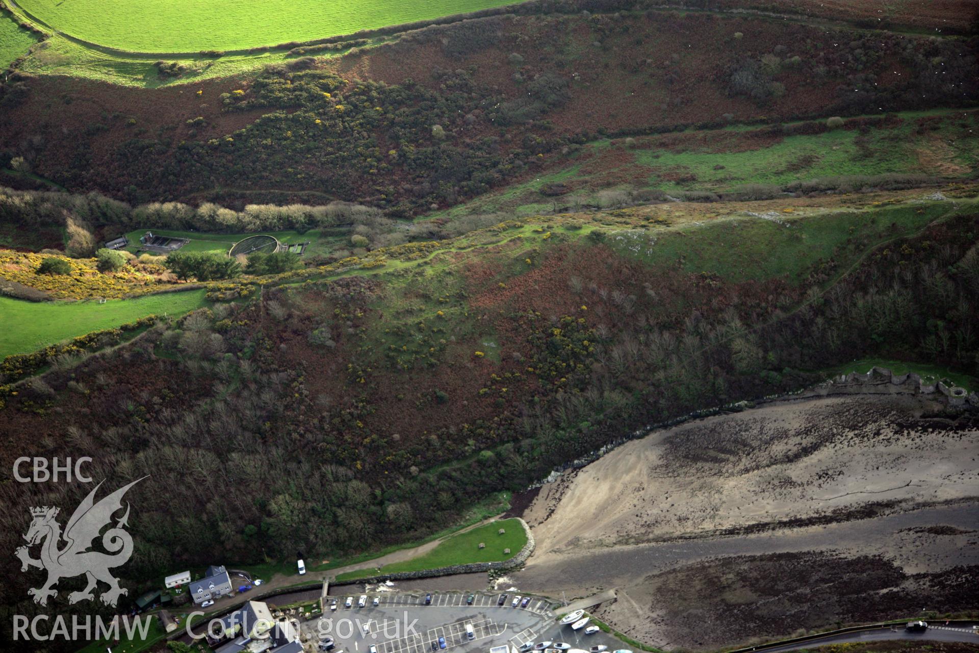 RCAHMW colour oblique photograph of Cribin ridge fort, Solva. Taken by O. Davies & T. Driver on 22/11/2013.