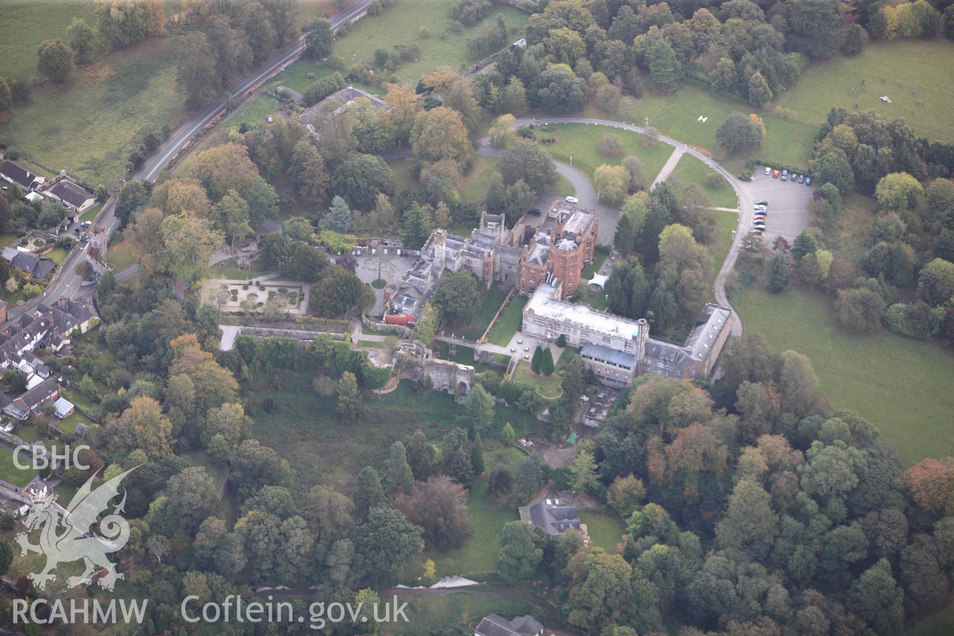 RCAHMW colour oblique photograph of Ruthin Castle. Taken by Toby Driver on 04/10/2011.