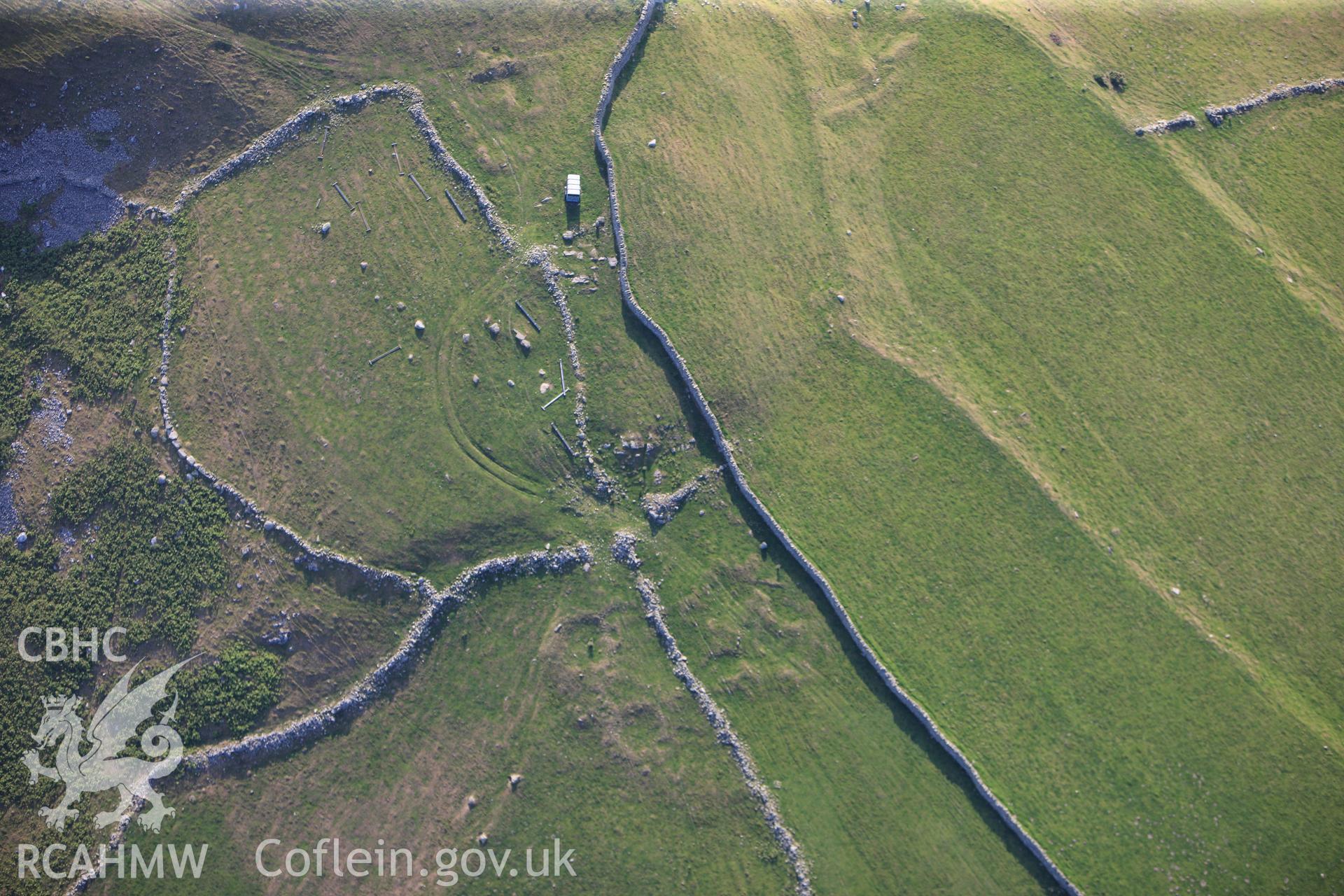 RCAHMW colour oblique photograph of Platform house, below Dinas. Taken by Toby Driver and Oliver Davies on 27/07/2011.