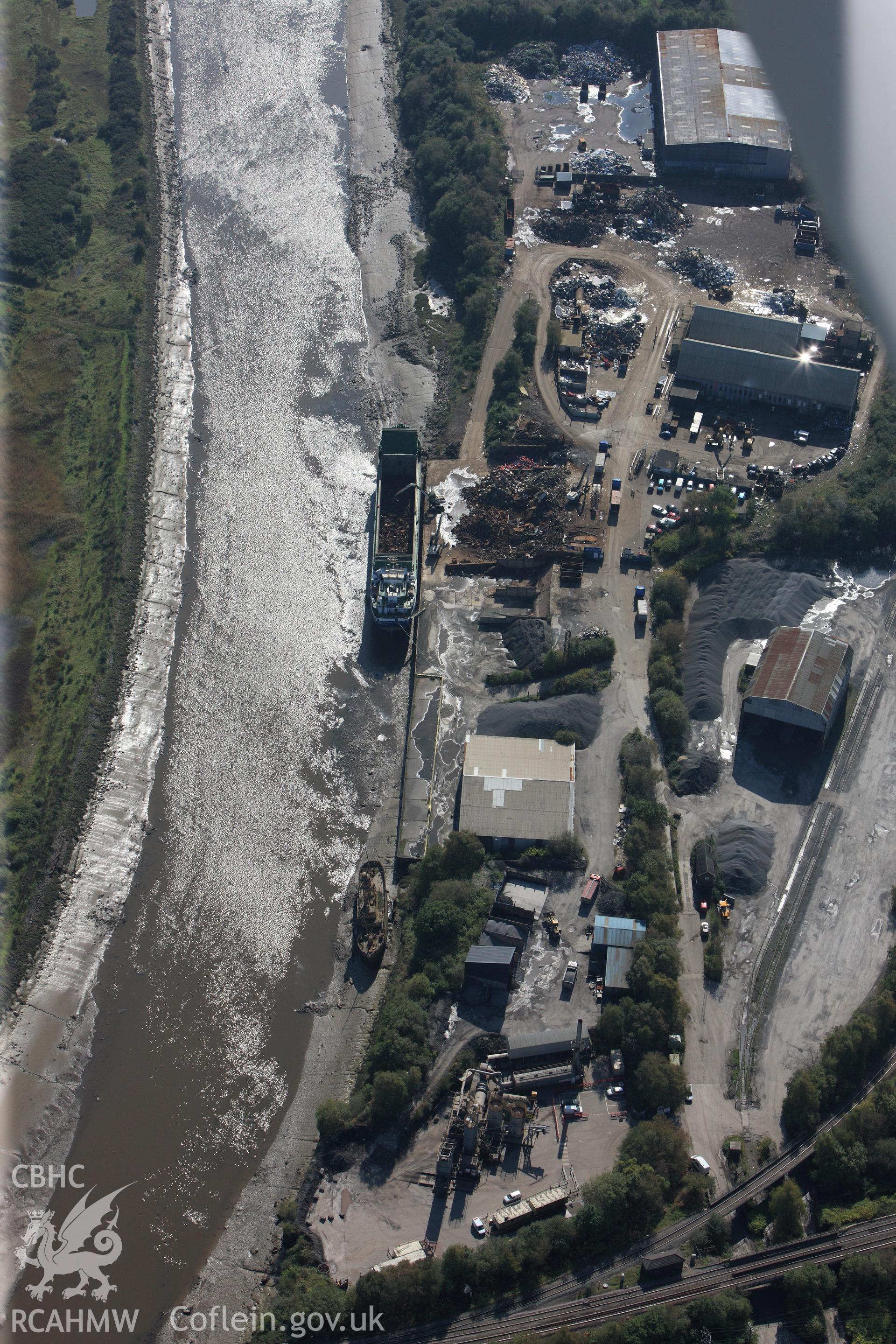 RCAHMW colour oblique photograph of River Neath (between Coedffranc and Briton Ferry), looking south. Taken by Toby Driver and Oliver Davies on 28/09/2011.