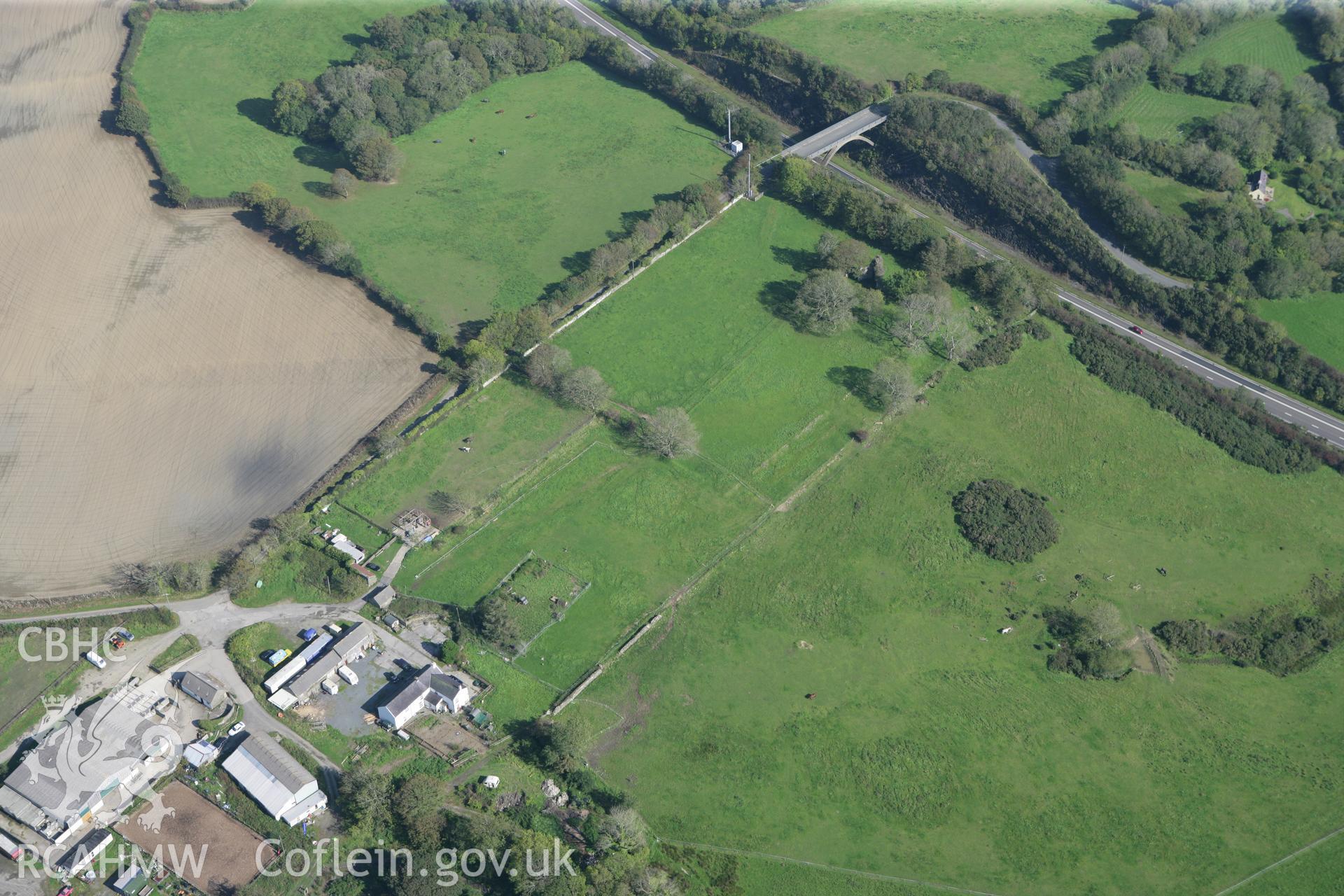 RCAHMW colour oblique photograph of Kilgetty House and garden site, viewed from the north-west. Taken by Toby Driver and Oliver Davies on 28/09/2011.