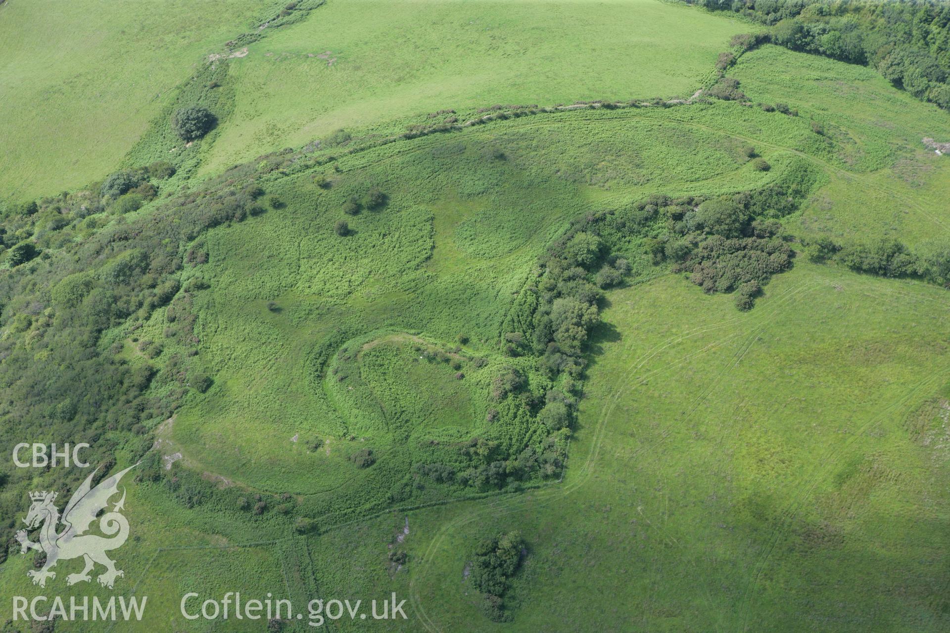 RCAHMW colour oblique photograph of Caer Penrhos. Taken by Toby Driver and Oliver Davies on 28/06/2011.