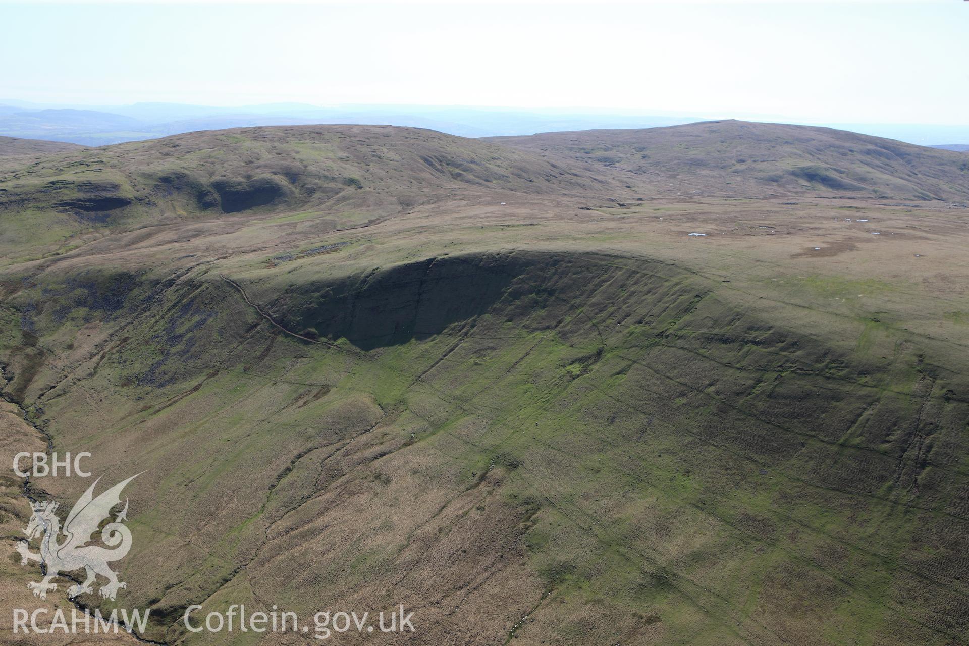 RCAHMW colour oblique photograph of Blaen-y-Cylchau, Deserted Rural Settlement. Taken by Toby Driver on 08/04/2011.
