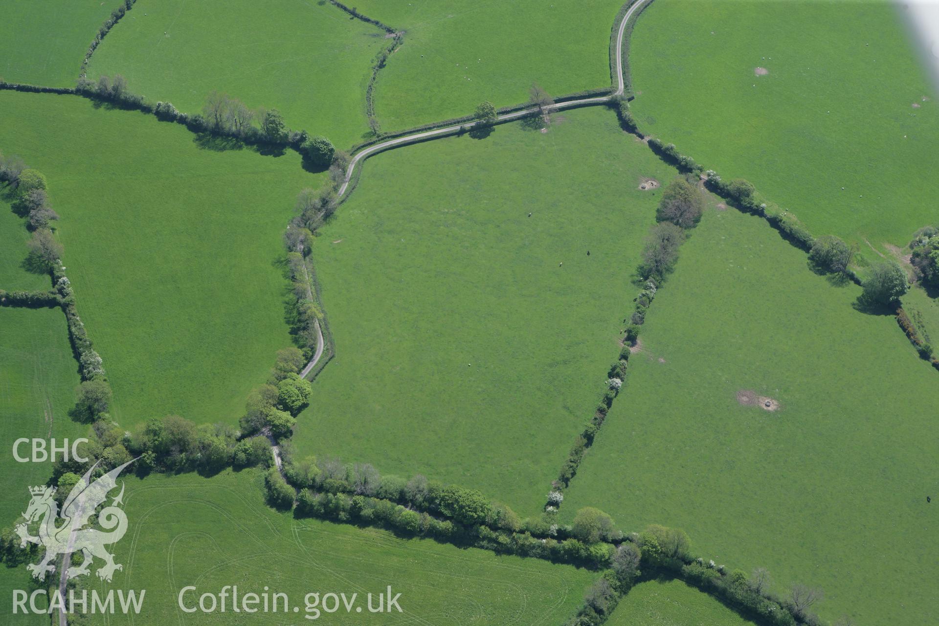 RCAHMW colour oblique photograph of Tan-y-coed WWI Practice Trenches. Taken by Toby Driver on 03/05/2011.