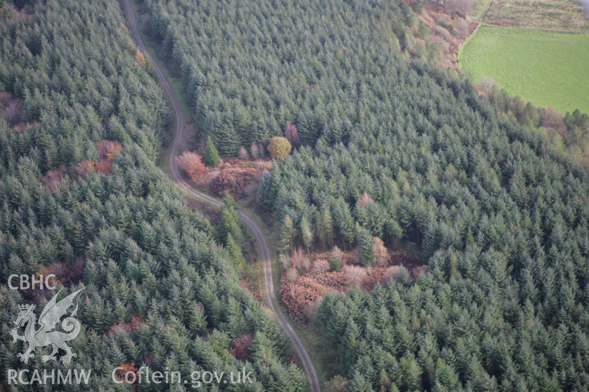 RCAHMW colour oblique photograph of Round Barrows, The Beacons, Mynydd Garthmaelwg. Taken by Toby Driver on 17/11/2011.