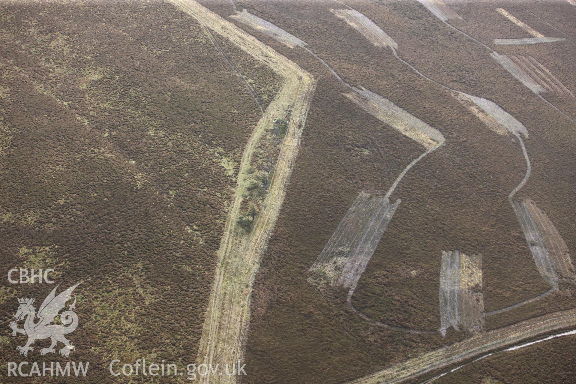 RCAHMW colour oblique photograph of Vivod Mountain Cairn. Taken by Toby Driver on 04/10/2011.