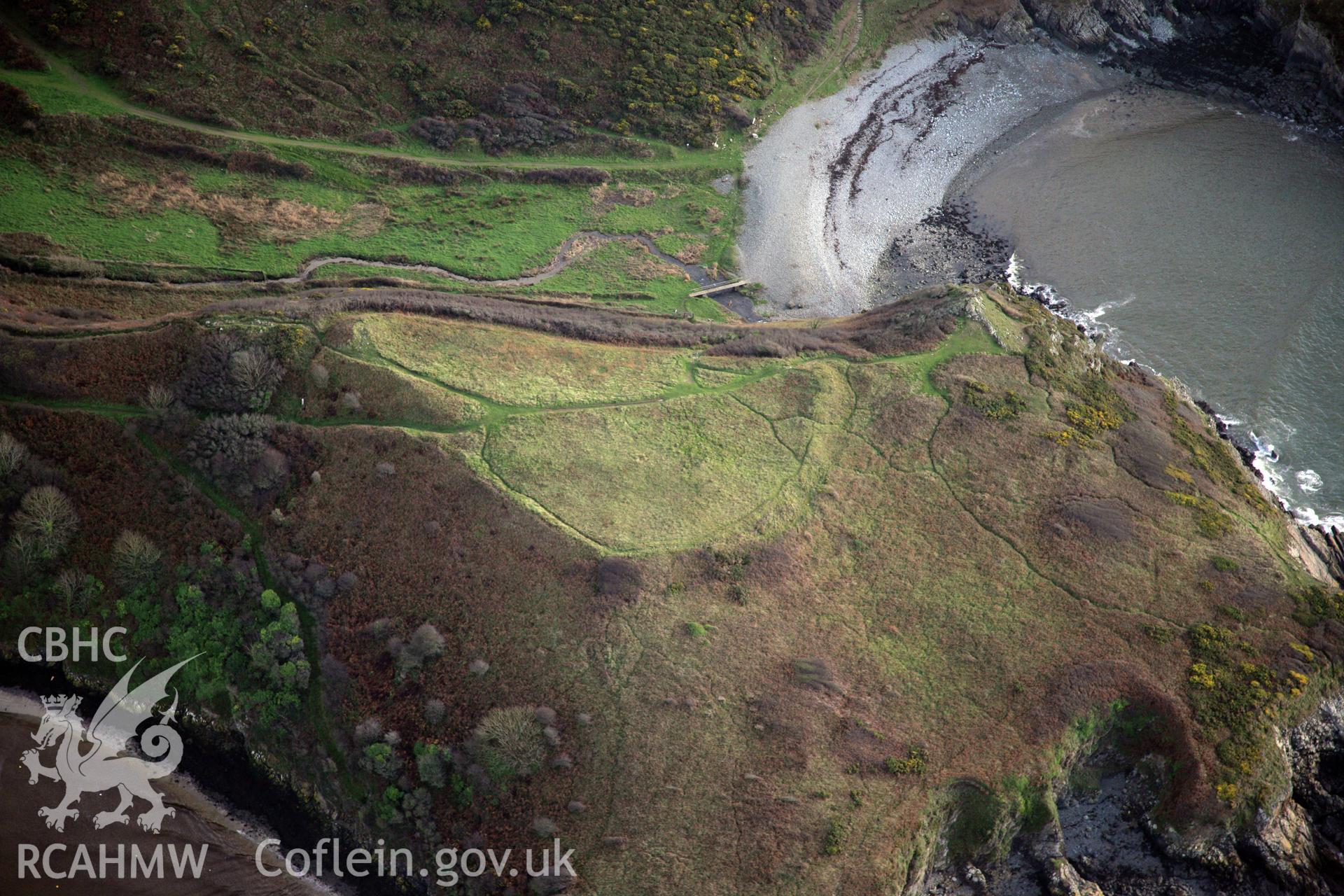 RCAHMW colour oblique photograph of Cribin Ridge Fort, Solva. Taken by O. Davies & T. Driver on 22/11/2013.