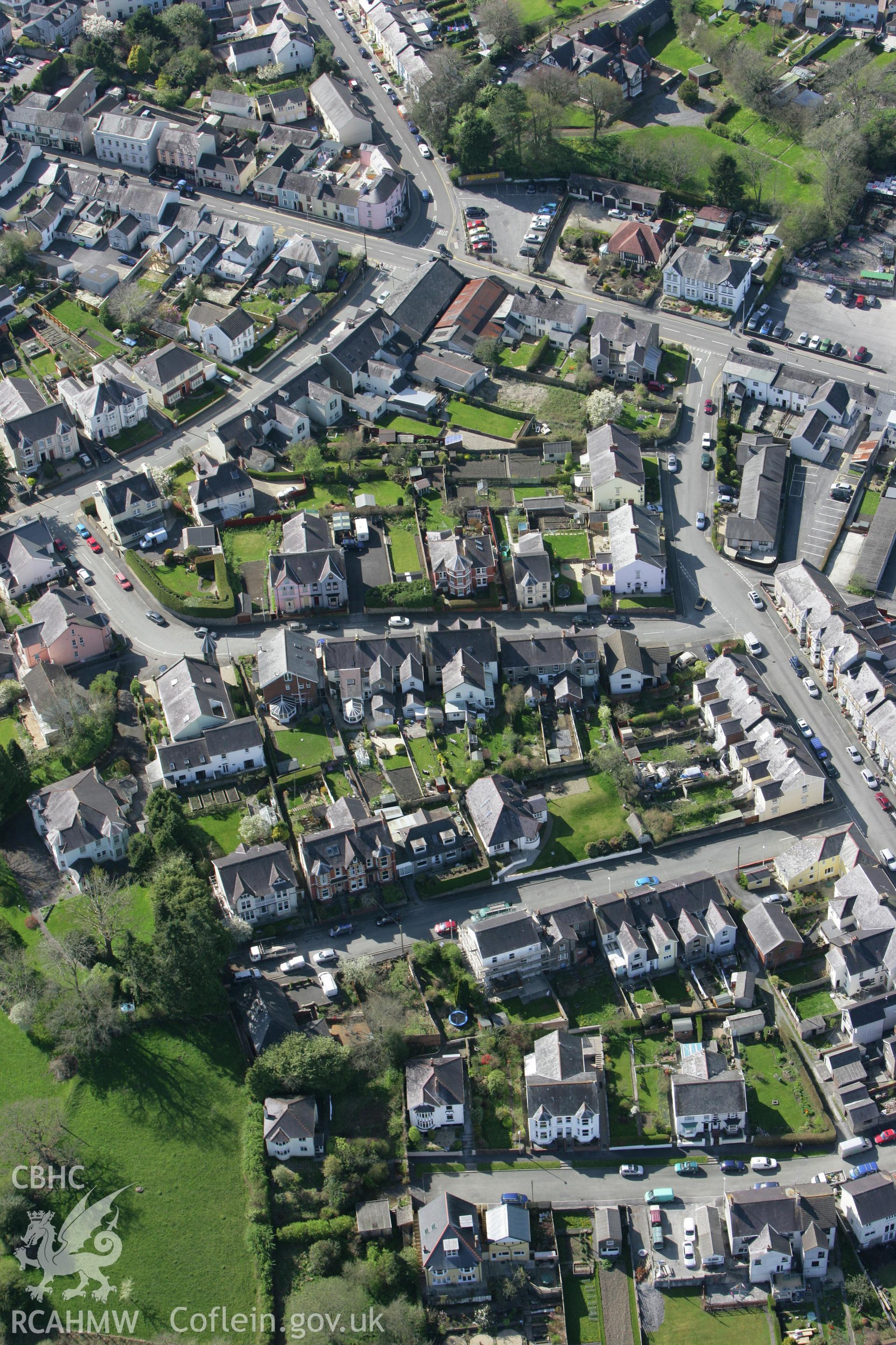 RCAHMW colour oblique photograph of Llandeilo. Taken by Toby Driver on 08/04/2011.