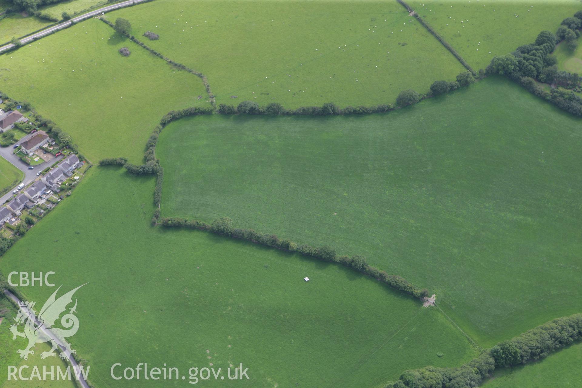 RCAHMW colour oblique photograph of Pen-Llwyn Roman fort. Taken by Toby Driver and Oliver Davies on 28/06/2011.