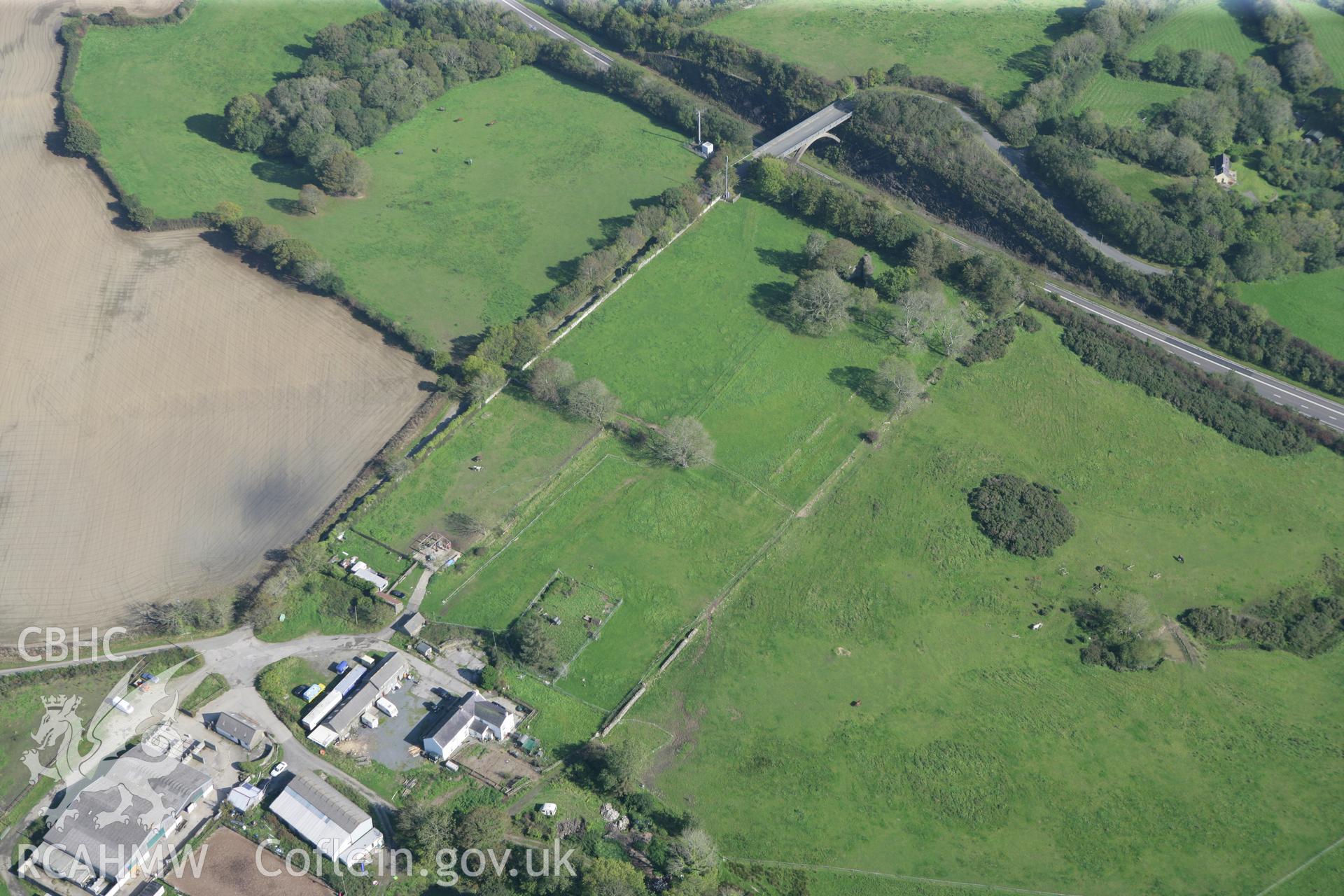 RCAHMW colour oblique photograph of Kilgetty House and garden site, viewed from the north-west. Taken by Toby Driver and Oliver Davies on 28/09/2011.