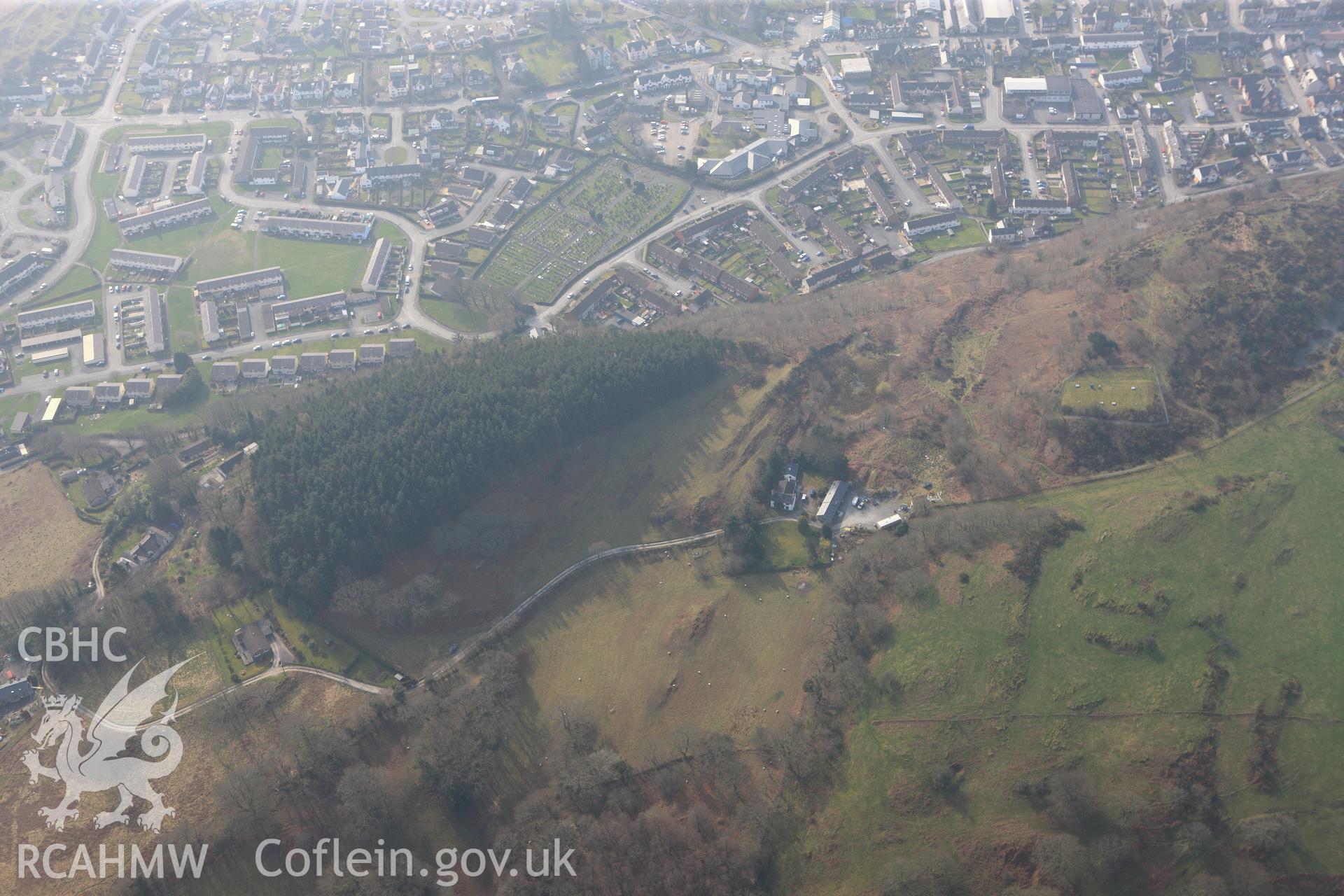 RCAHMW colour oblique photograph of Gallt-y-Gog hillfort. Taken by Toby Driver on 25/03/2011.