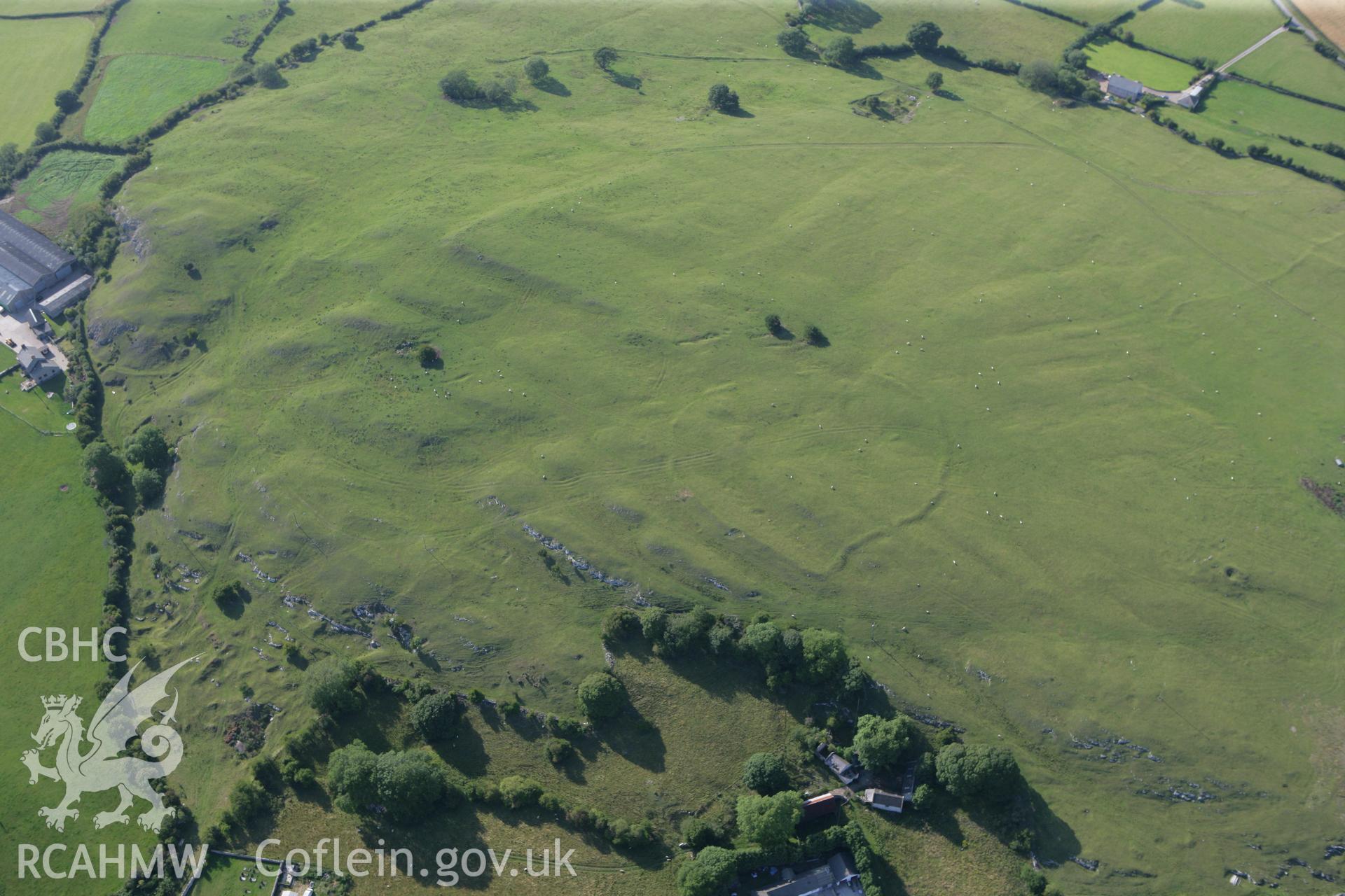 RCAHMW colour oblique photograph of Marian Ffrith enclosure. Taken by Toby Driver and Oliver Davies on 27/07/2011.