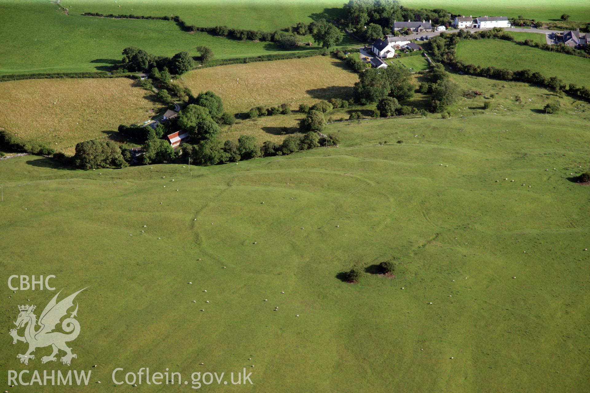 RCAHMW colour oblique photograph of Marian Ffrith enclosure. Taken by Toby Driver and Oliver Davies on 27/07/2011.