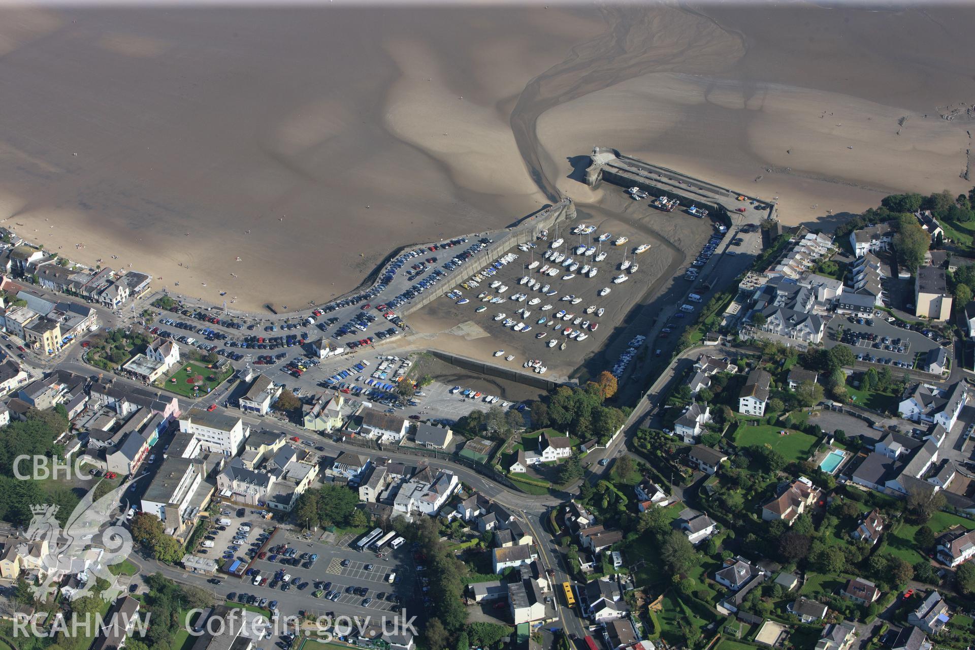 RCAHMW colour oblique photograph of Saundersfoot Harbour, looking seaward. Taken by Toby Driver and Oliver Davies on 28/09/2011.