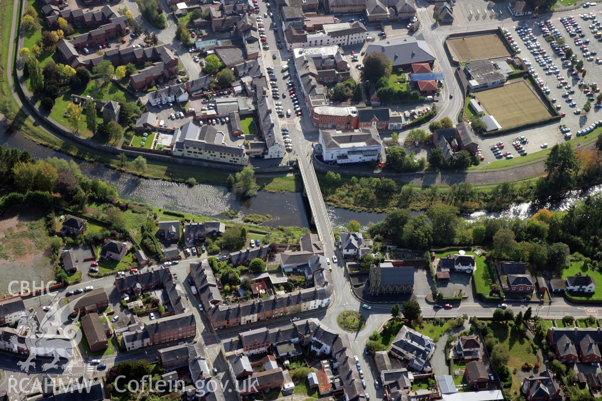 RCAHMW colour oblique photograph of Newtown Bridge; Long Bridge. Taken by Oliver Davies on 29/09/2011.